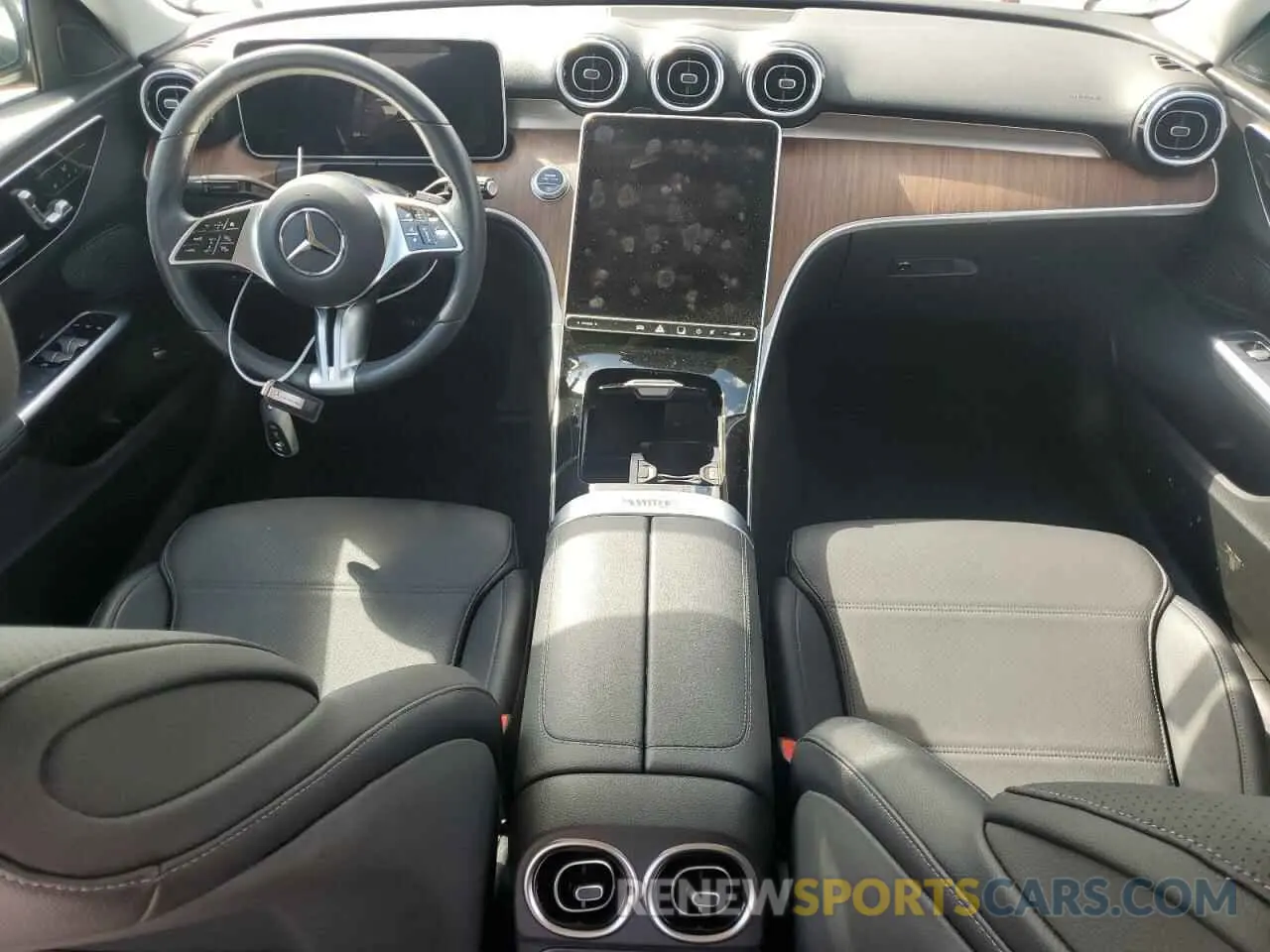 8 Photograph of a damaged car W1KAF4GB5NR008637 MERCEDES-BENZ C-CLASS 2022
