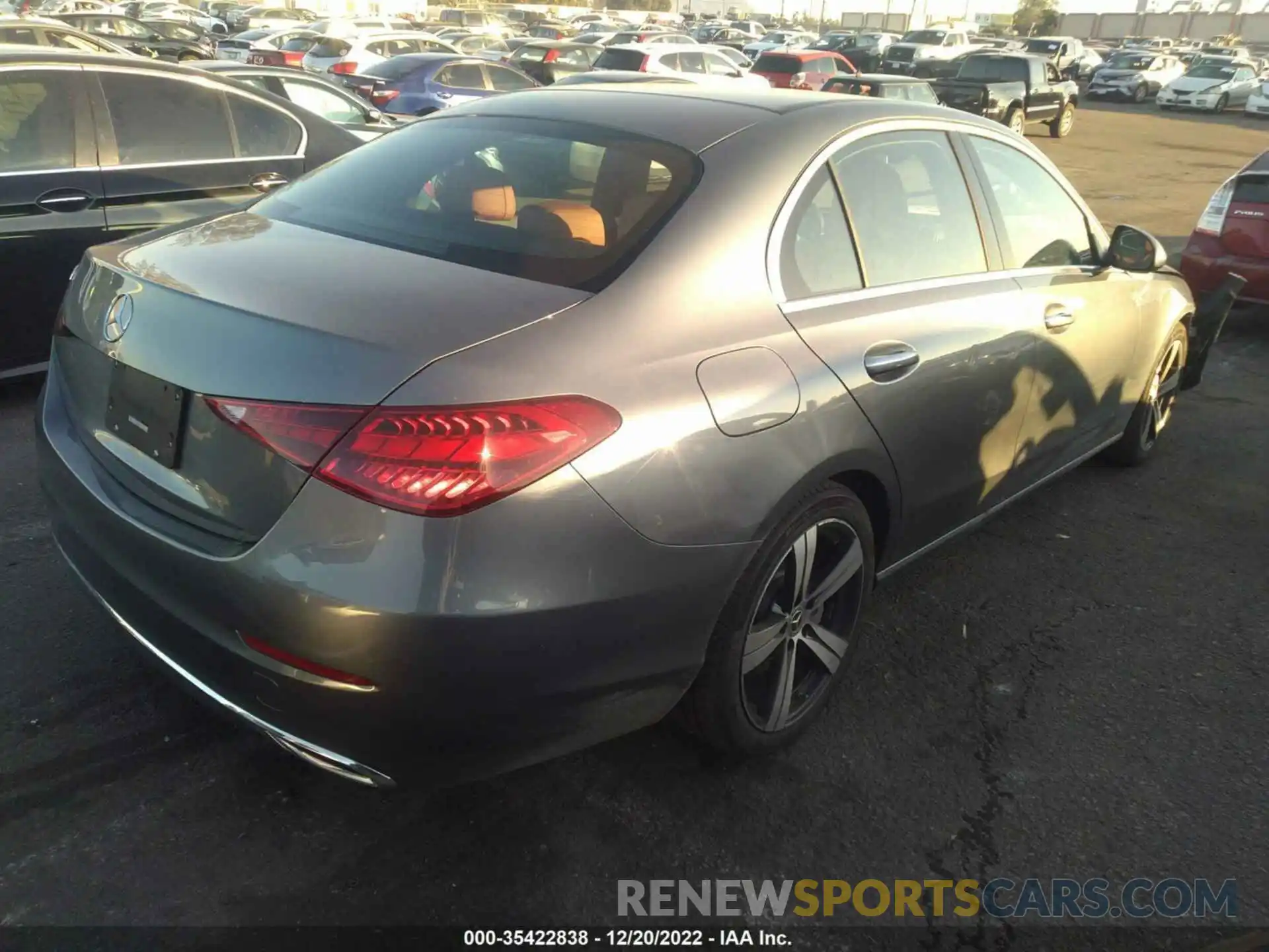 4 Photograph of a damaged car W1KAF4GB6NR041551 MERCEDES-BENZ C-CLASS 2022