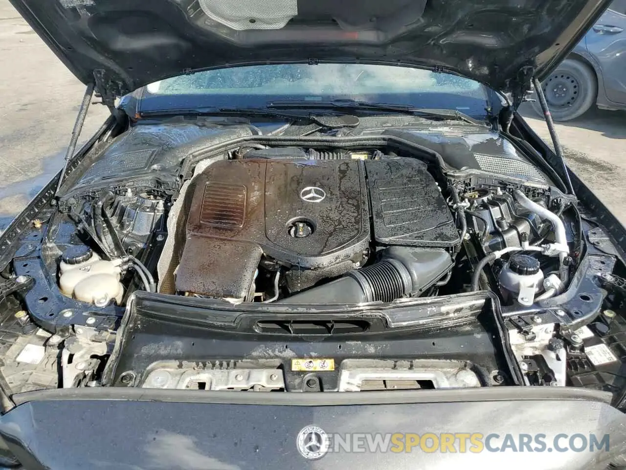 11 Photograph of a damaged car W1KAF4GB7NR041381 MERCEDES-BENZ C-CLASS 2022
