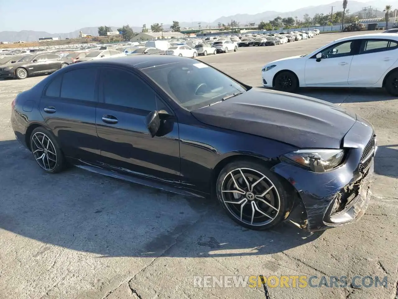 4 Photograph of a damaged car W1KAF4GB9NR061812 MERCEDES-BENZ C-CLASS 2022