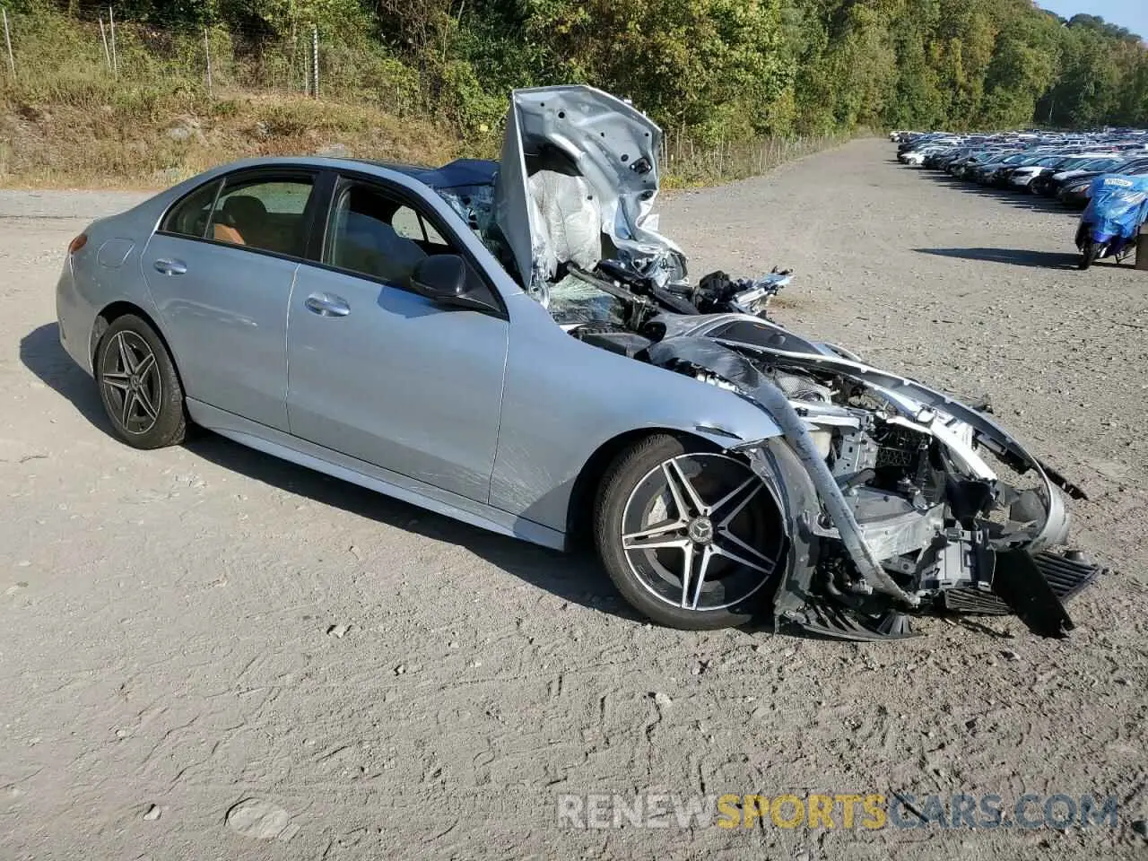 4 Photograph of a damaged car W1KAF4HB9NR010440 MERCEDES-BENZ C-CLASS 2022