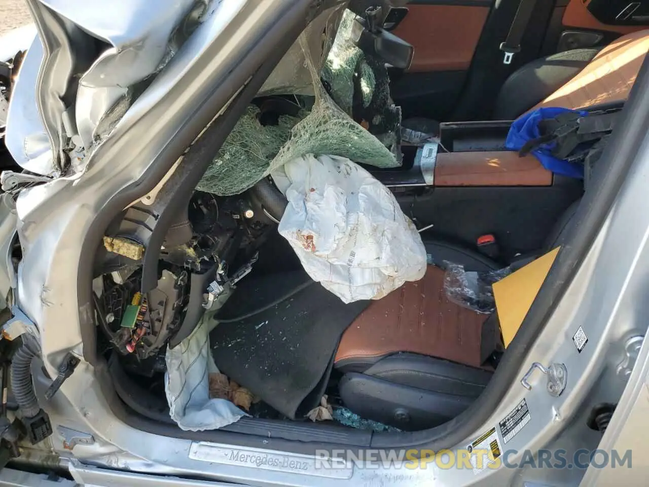 7 Photograph of a damaged car W1KAF4HB9NR010440 MERCEDES-BENZ C-CLASS 2022