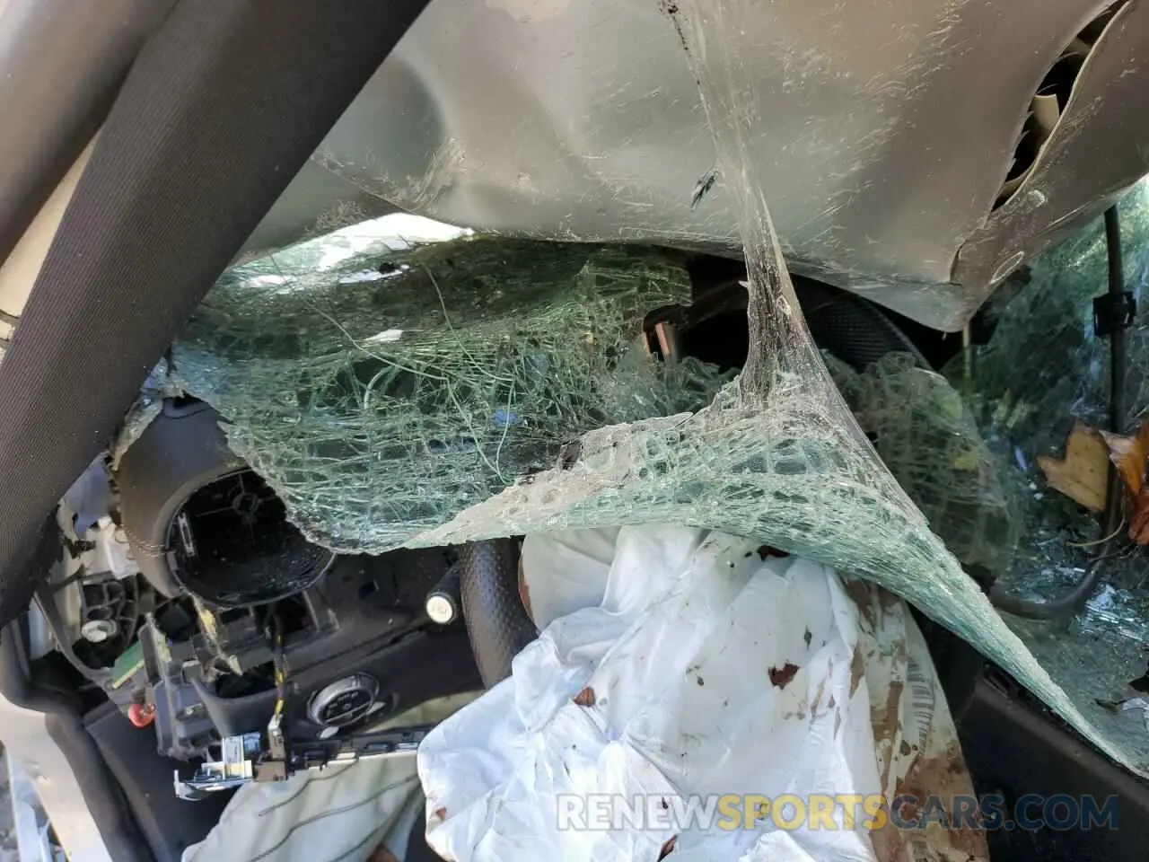 9 Photograph of a damaged car W1KAF4HB9NR010440 MERCEDES-BENZ C-CLASS 2022