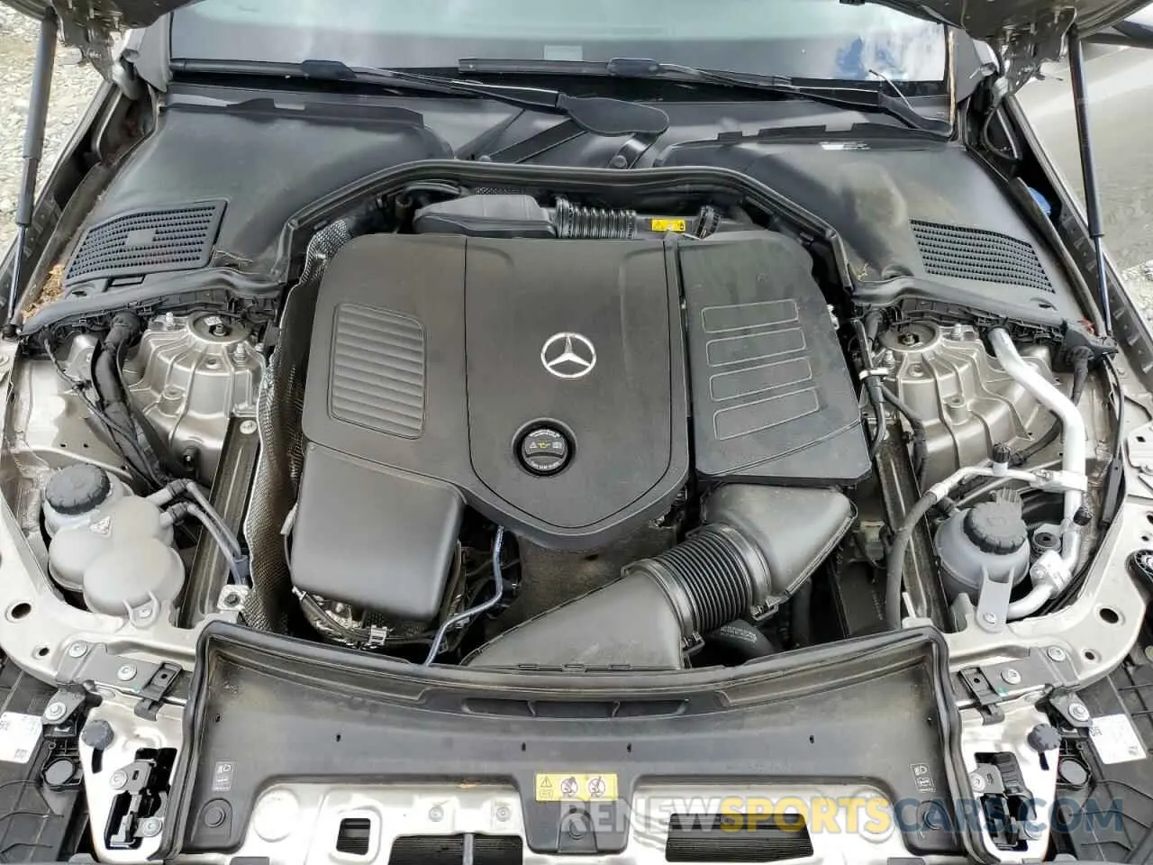 11 Photograph of a damaged car W1KAF4HB9NR062019 MERCEDES-BENZ C-CLASS 2022