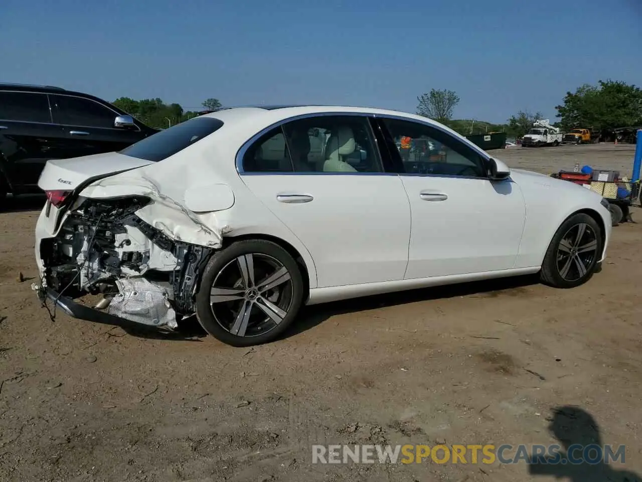 3 Photograph of a damaged car W1KAF4HB0PR094442 MERCEDES-BENZ C-CLASS 2023