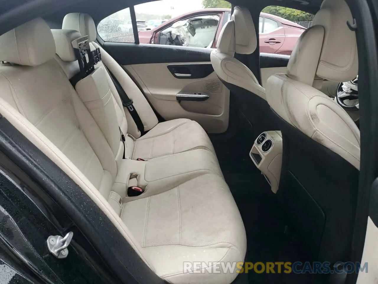 10 Photograph of a damaged car W1KAF4HB3PR098985 MERCEDES-BENZ C-CLASS 2023