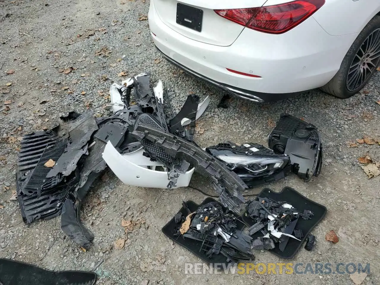 12 Photograph of a damaged car W1KAF4GB3RR188657 MERCEDES-BENZ C-CLASS 2024