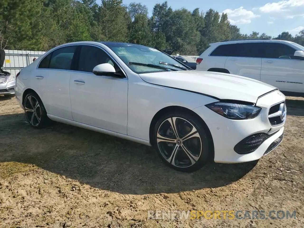 4 Photograph of a damaged car W1KAF4GB4RR174864 MERCEDES-BENZ C-CLASS 2024