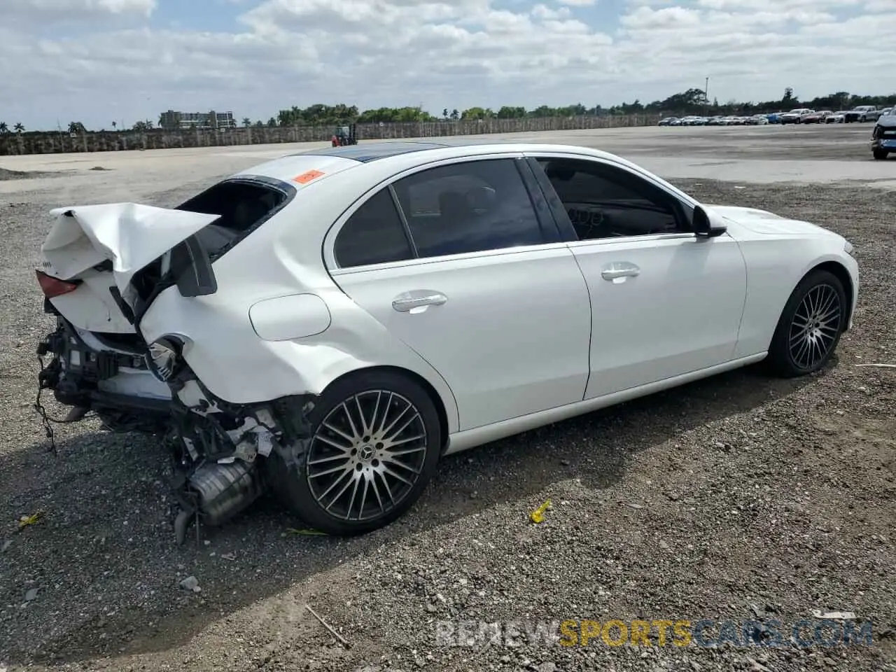 3 Photograph of a damaged car W1KAF4GB8RR190033 MERCEDES-BENZ C-CLASS 2024