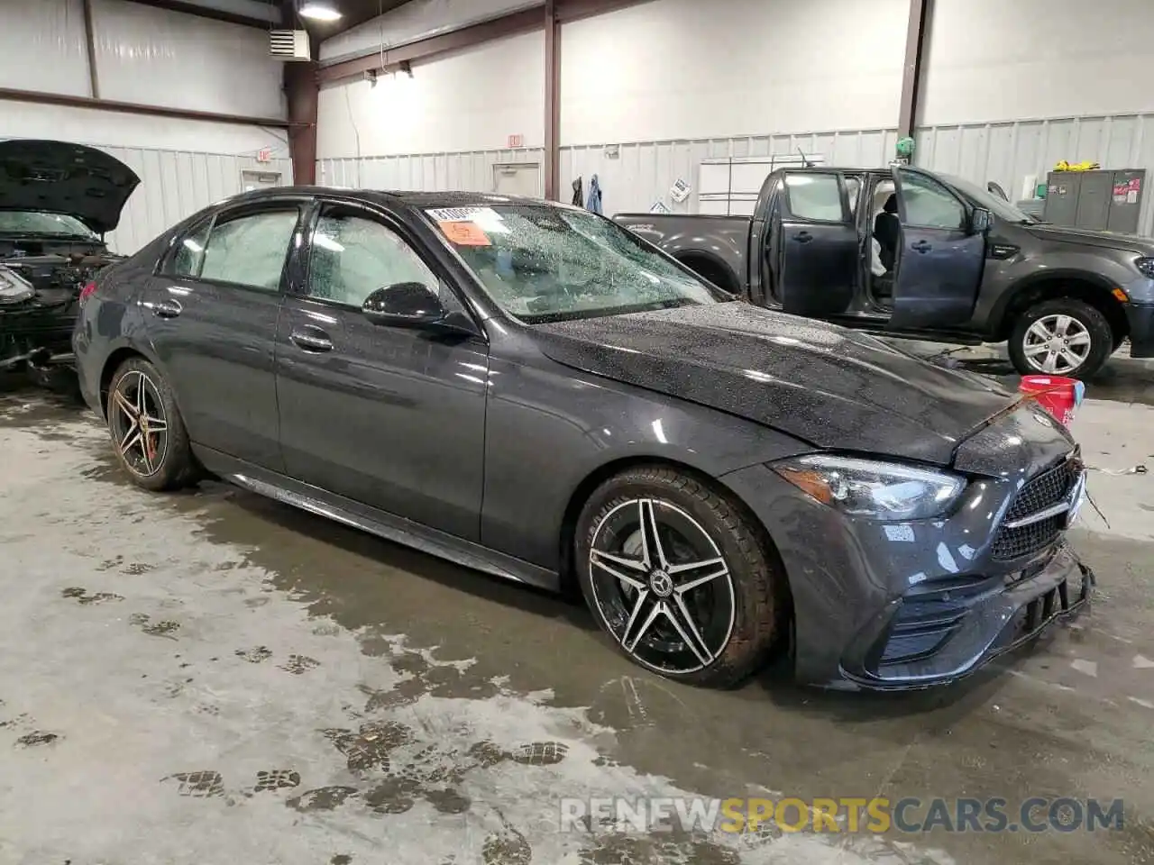 4 Photograph of a damaged car W1KAF4HB8RR157905 MERCEDES-BENZ C-CLASS 2024