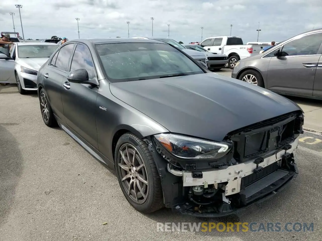 4 Photograph of a damaged car W1KAF8HB2RR183844 MERCEDES-BENZ C-CLASS 2024
