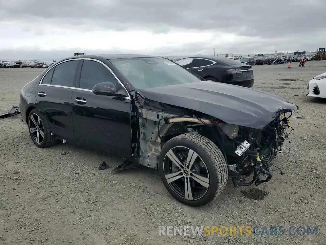 4 Photograph of a damaged car W1KAF4GB7SR249191 MERCEDES-BENZ C-CLASS 2025