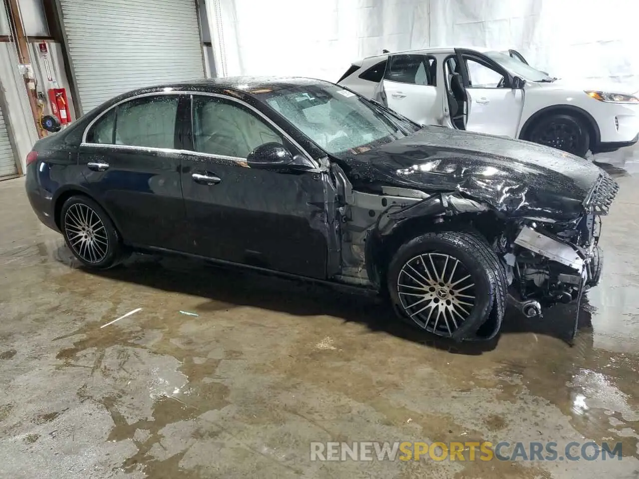 4 Photograph of a damaged car W1KAF4HB7SR247102 MERCEDES-BENZ C-CLASS 2025