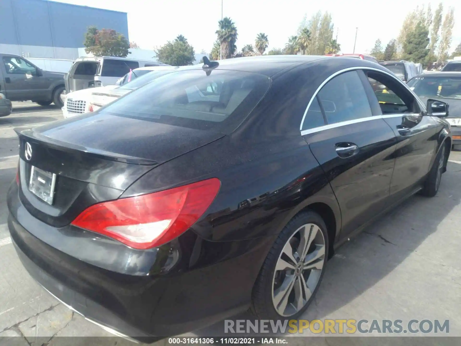 4 Photograph of a damaged car WDDSJ4EB0KN717193 MERCEDES-BENZ CLA 2019