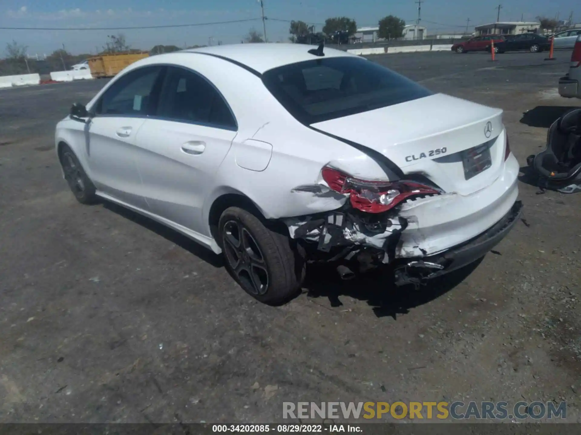 3 Photograph of a damaged car WDDSJ4EB0KN723382 MERCEDES-BENZ CLA 2019