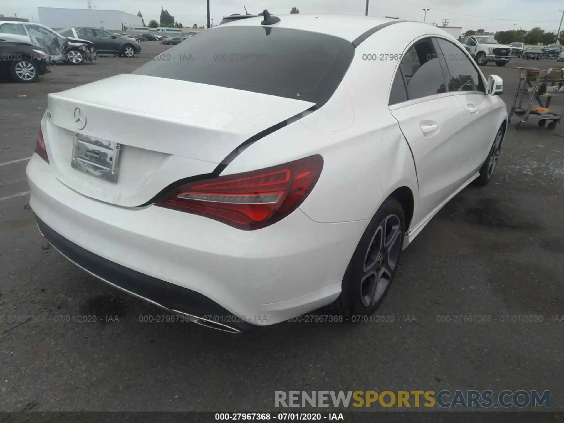 4 Photograph of a damaged car WDDSJ4EB0KN724595 MERCEDES-BENZ CLA 2019