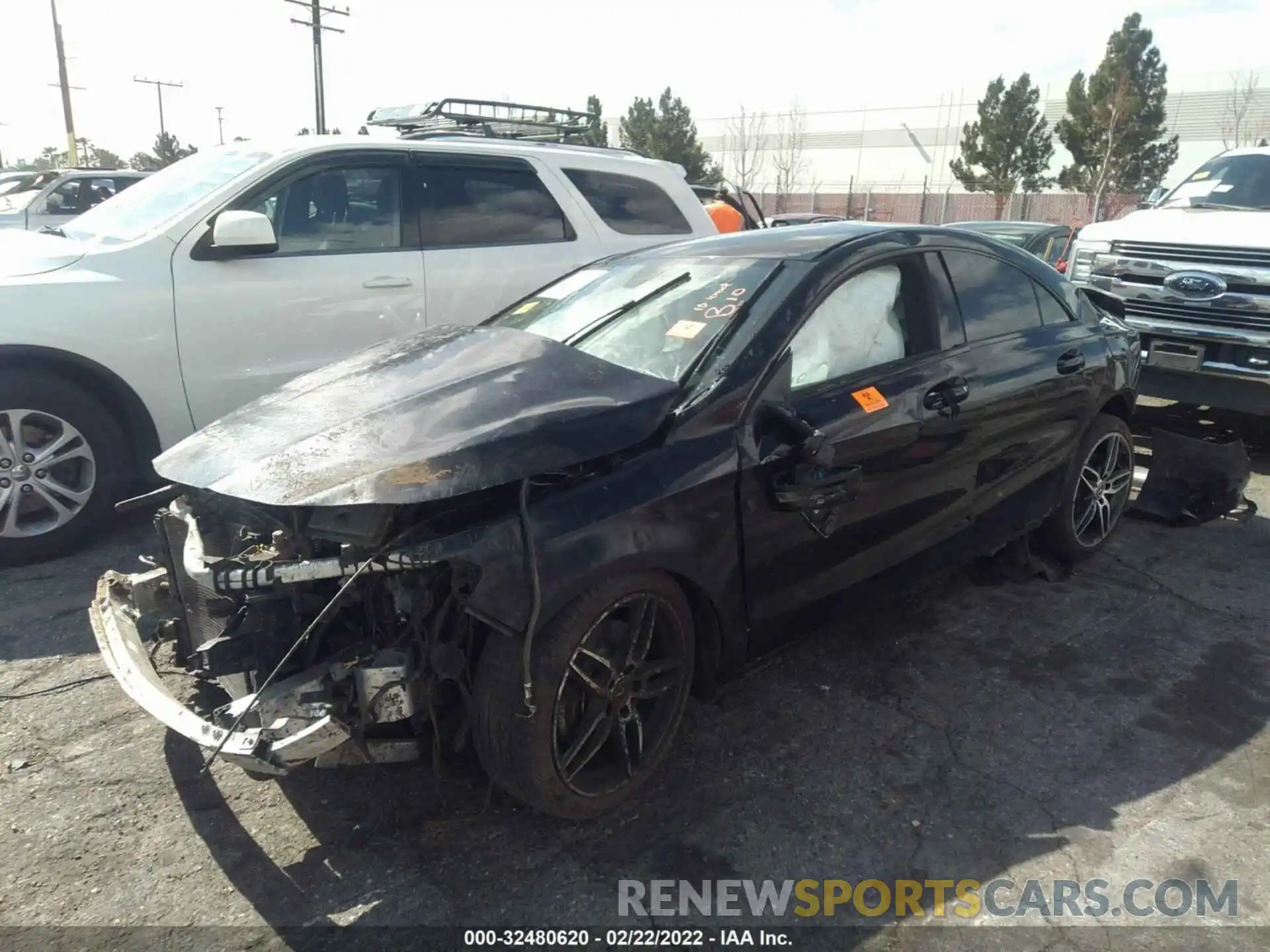 2 Photograph of a damaged car WDDSJ4EB0KN776356 MERCEDES-BENZ CLA 2019