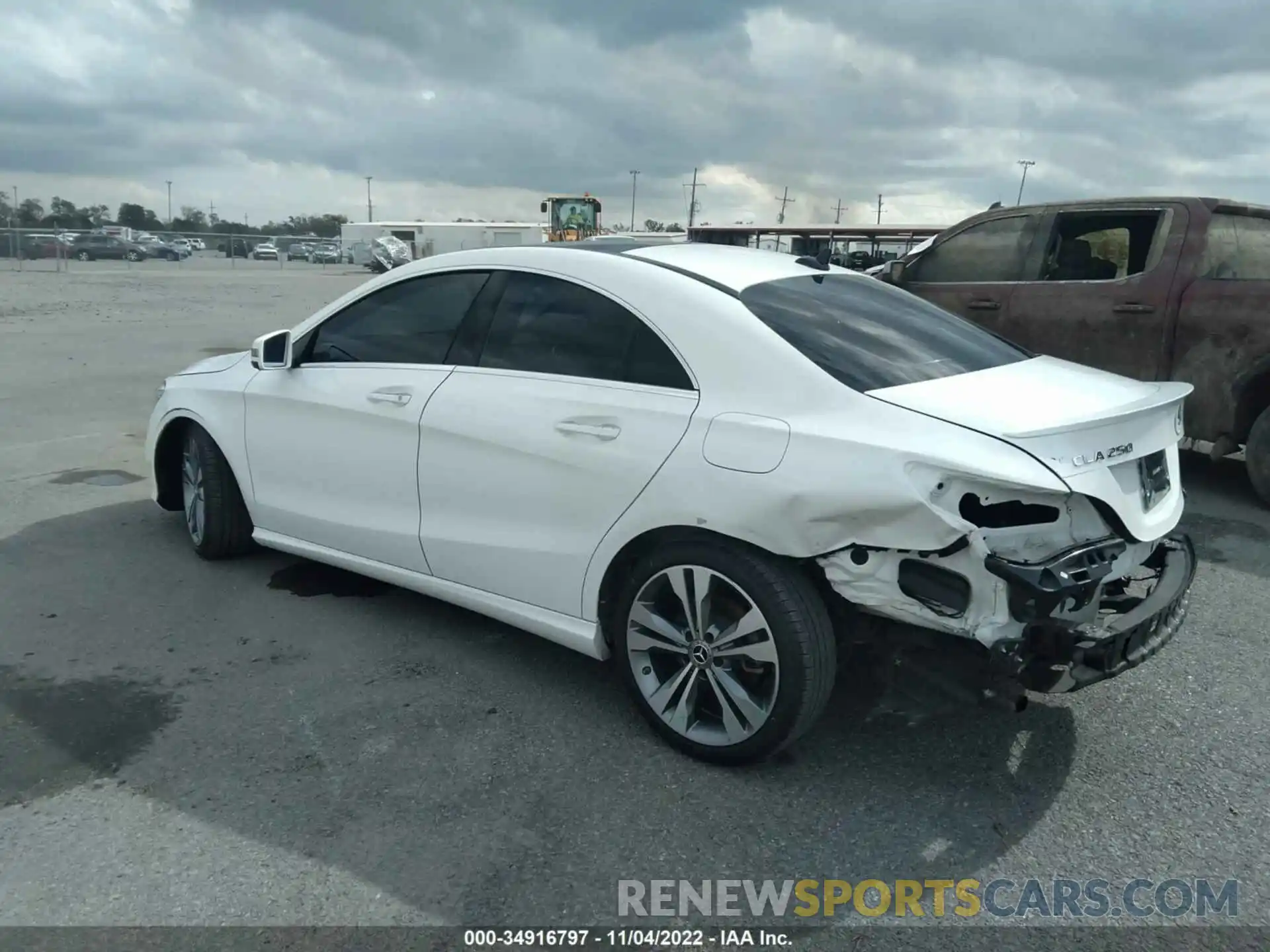 3 Photograph of a damaged car WDDSJ4EB2KN698937 MERCEDES-BENZ CLA 2019