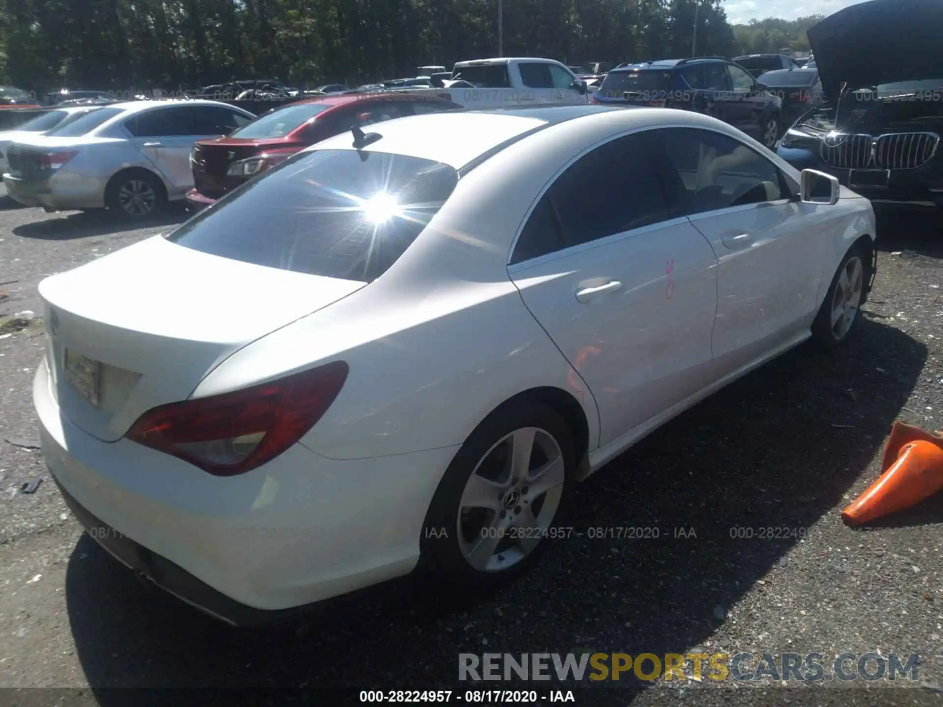 4 Photograph of a damaged car WDDSJ4EB3KN704731 MERCEDES-BENZ CLA 2019