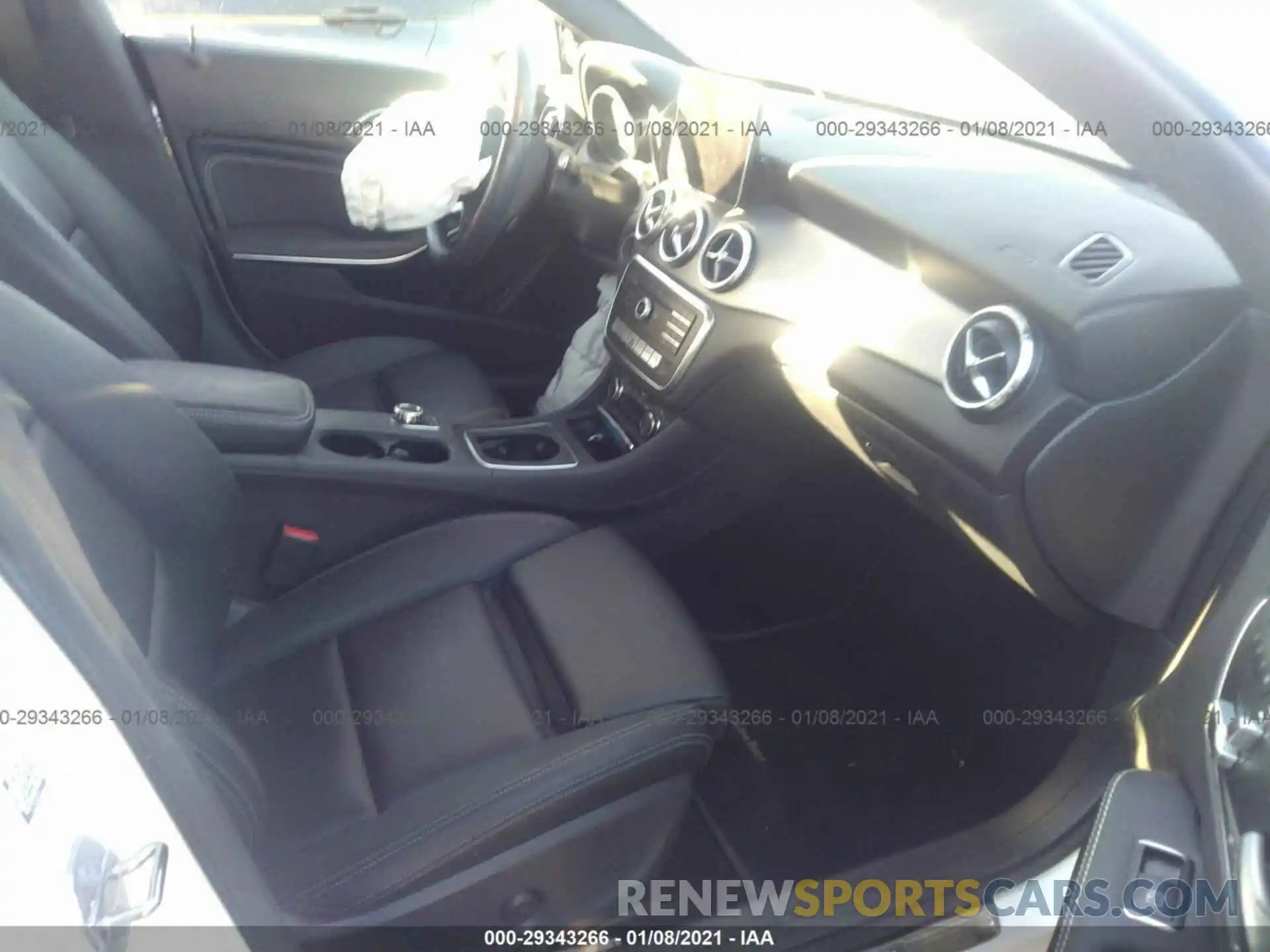 5 Photograph of a damaged car WDDSJ4EB4KN714541 MERCEDES-BENZ CLA 2019