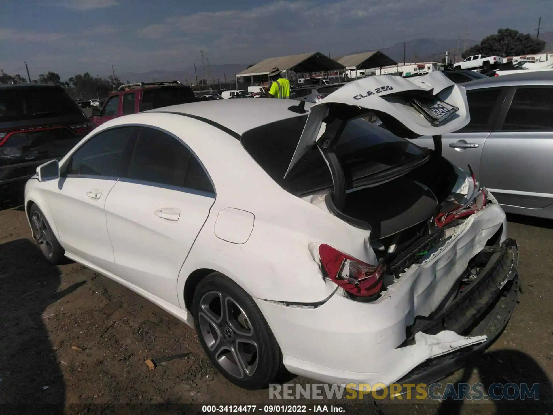 3 Photograph of a damaged car WDDSJ4EB4KN743585 MERCEDES-BENZ CLA 2019