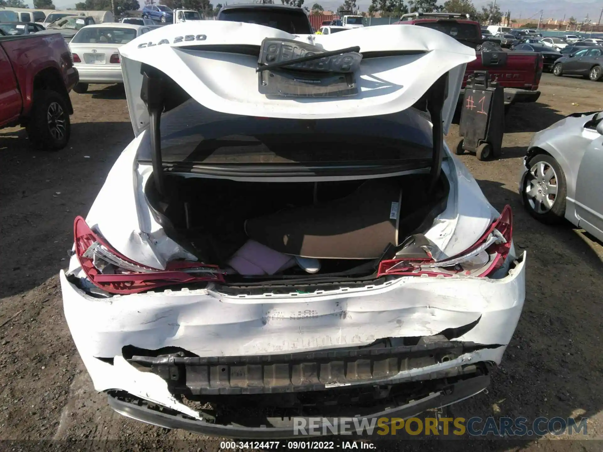 6 Photograph of a damaged car WDDSJ4EB4KN743585 MERCEDES-BENZ CLA 2019