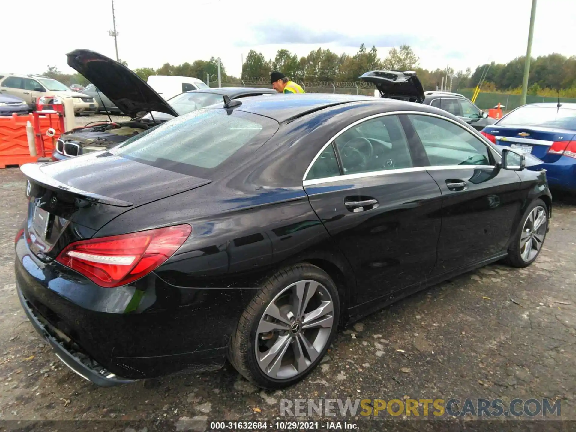 4 Photograph of a damaged car WDDSJ4EB4KN762623 MERCEDES-BENZ CLA 2019