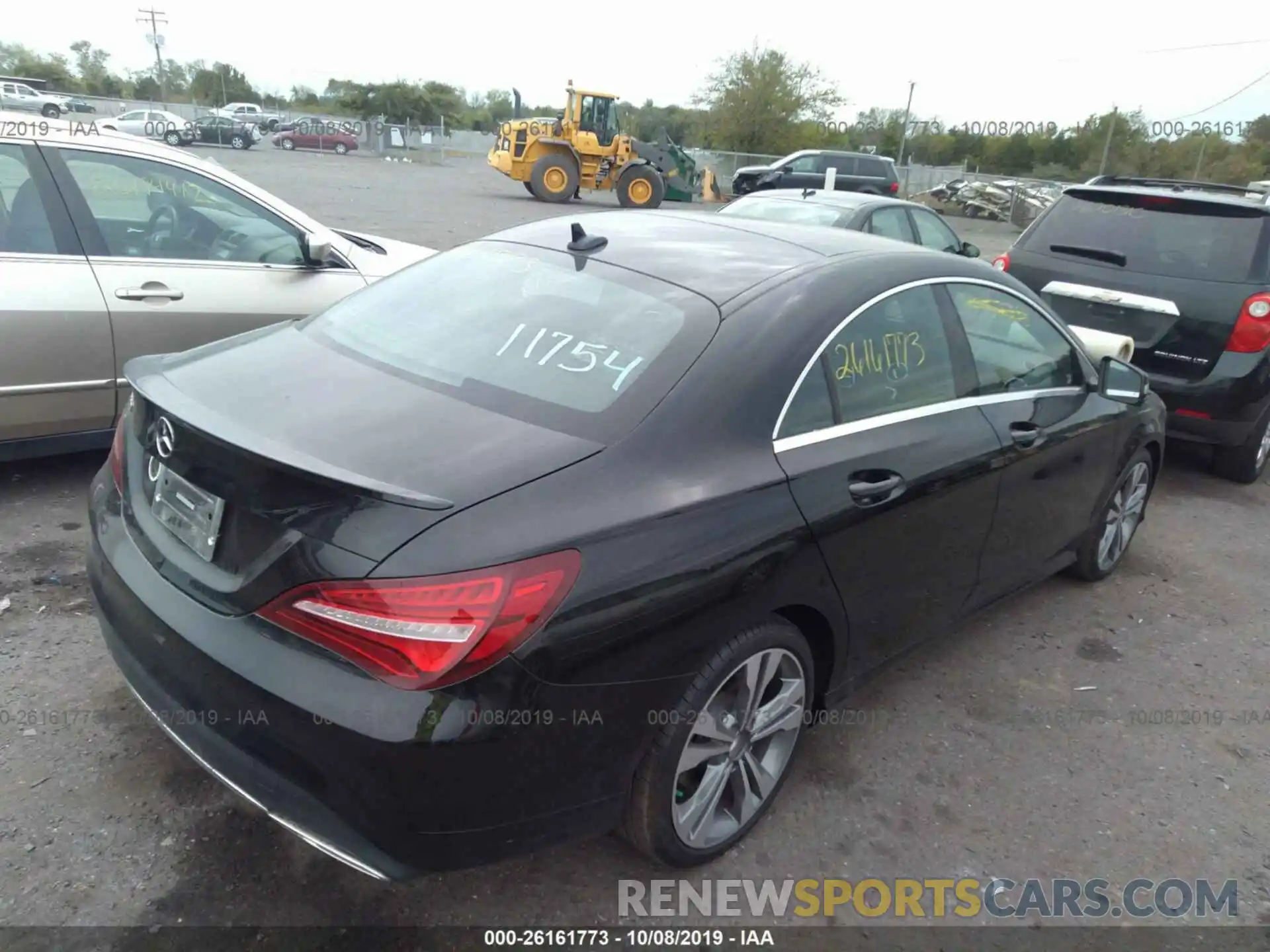 4 Photograph of a damaged car WDDSJ4EB5KN717643 MERCEDES-BENZ CLA 2019