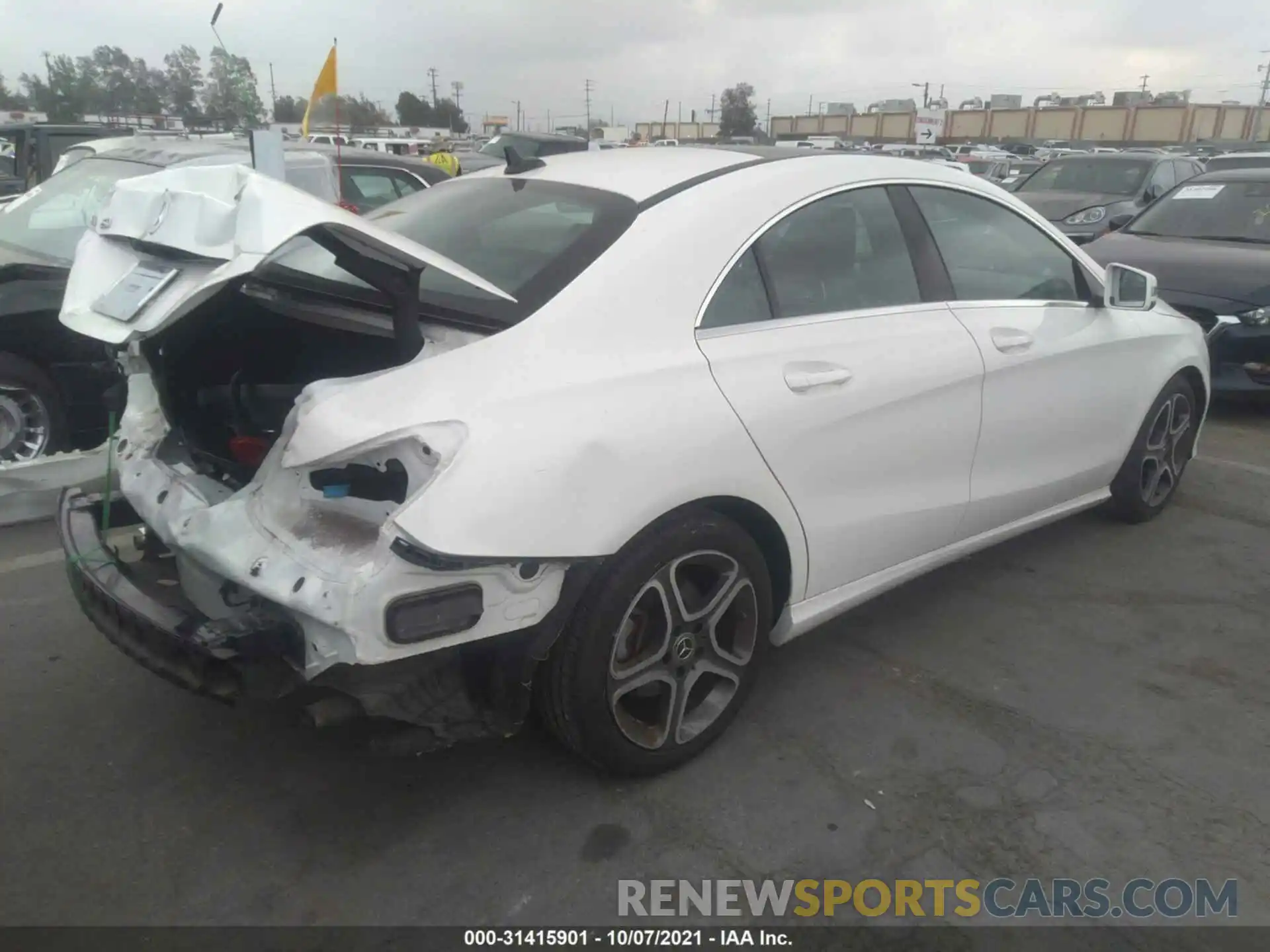 4 Photograph of a damaged car WDDSJ4EB6KN739828 MERCEDES-BENZ CLA 2019