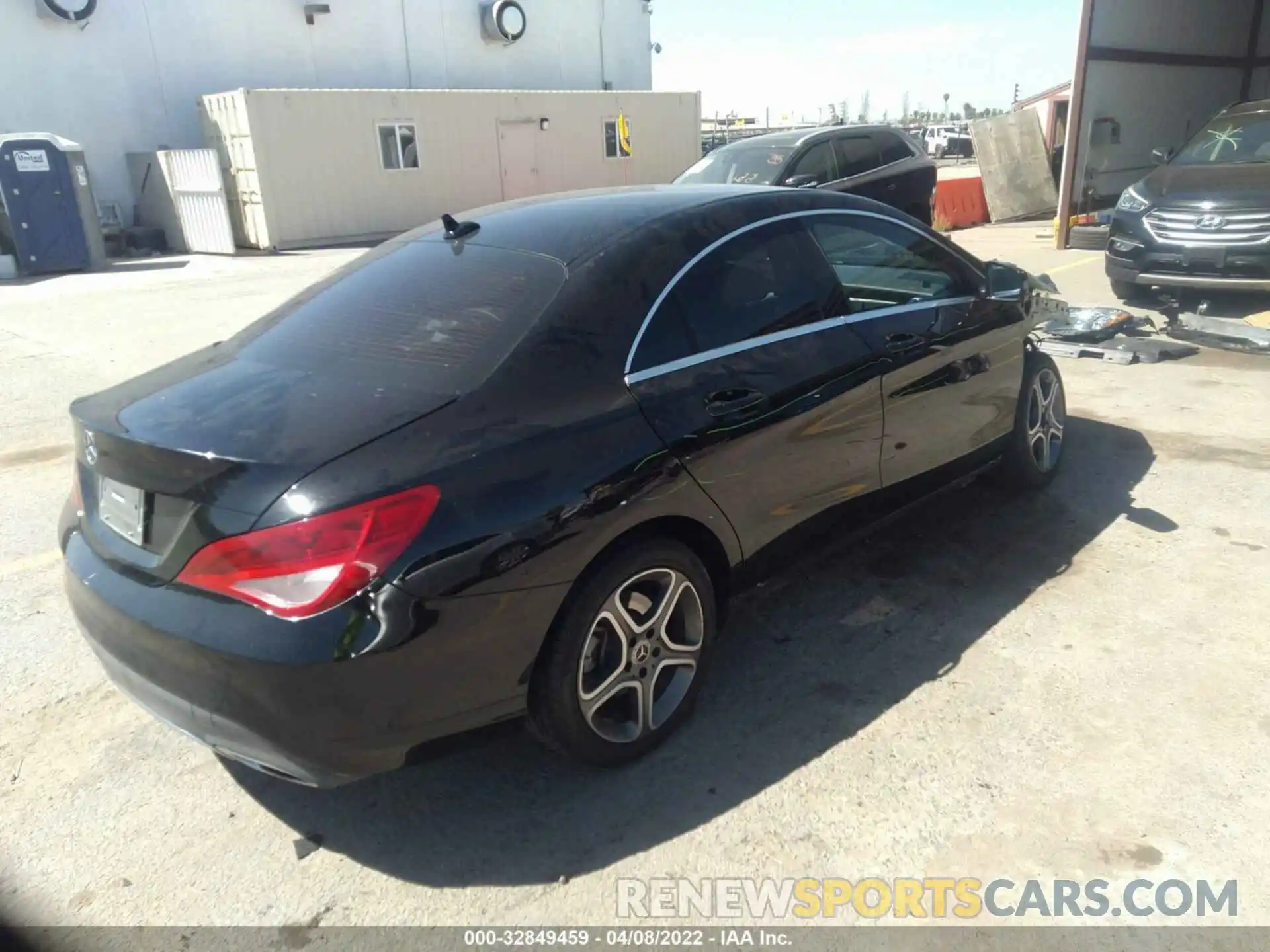 4 Photograph of a damaged car WDDSJ4EB9KN750645 MERCEDES-BENZ CLA 2019