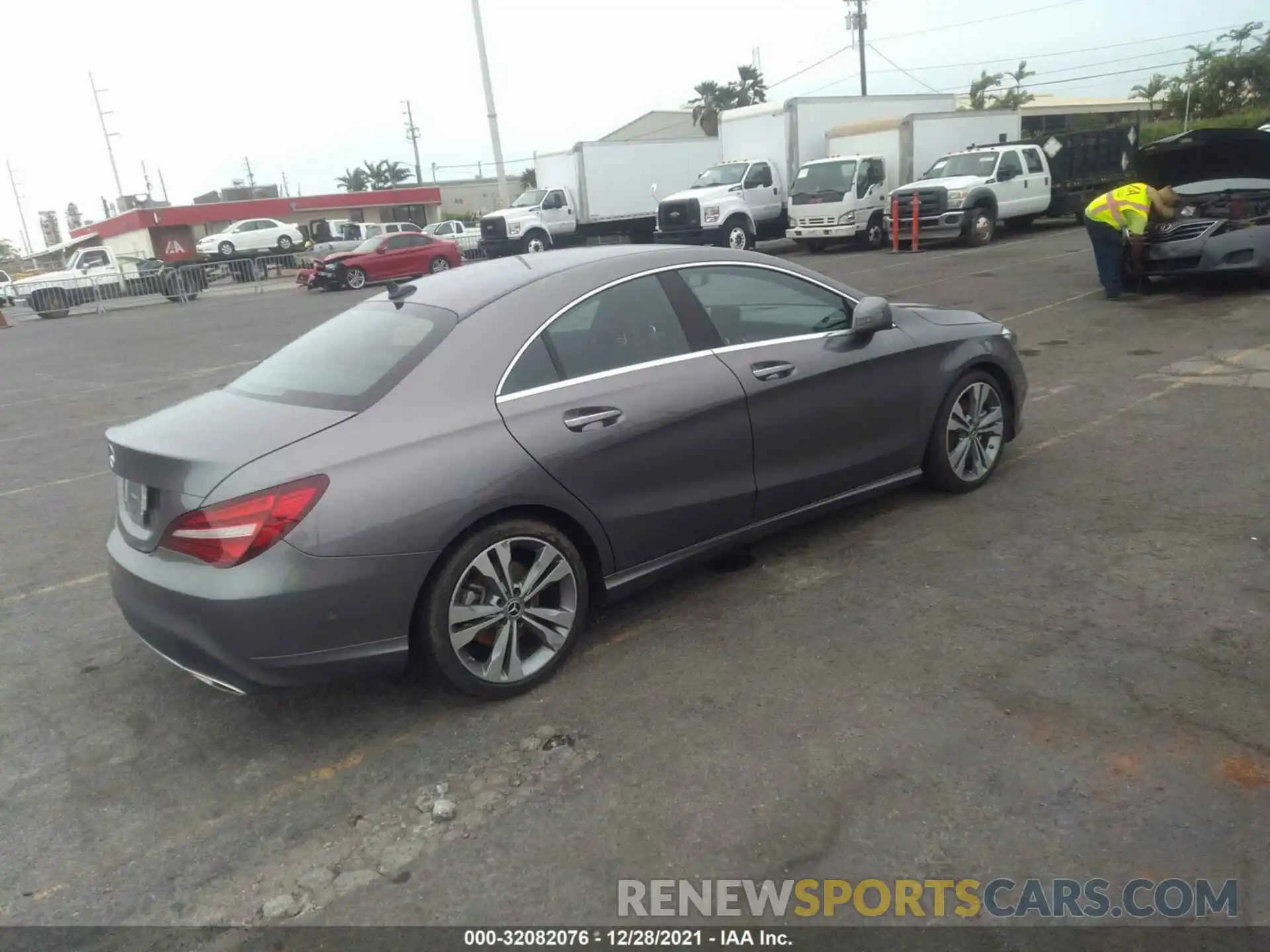 4 Photograph of a damaged car WDDSJ4EBXKN764828 MERCEDES-BENZ CLA 2019