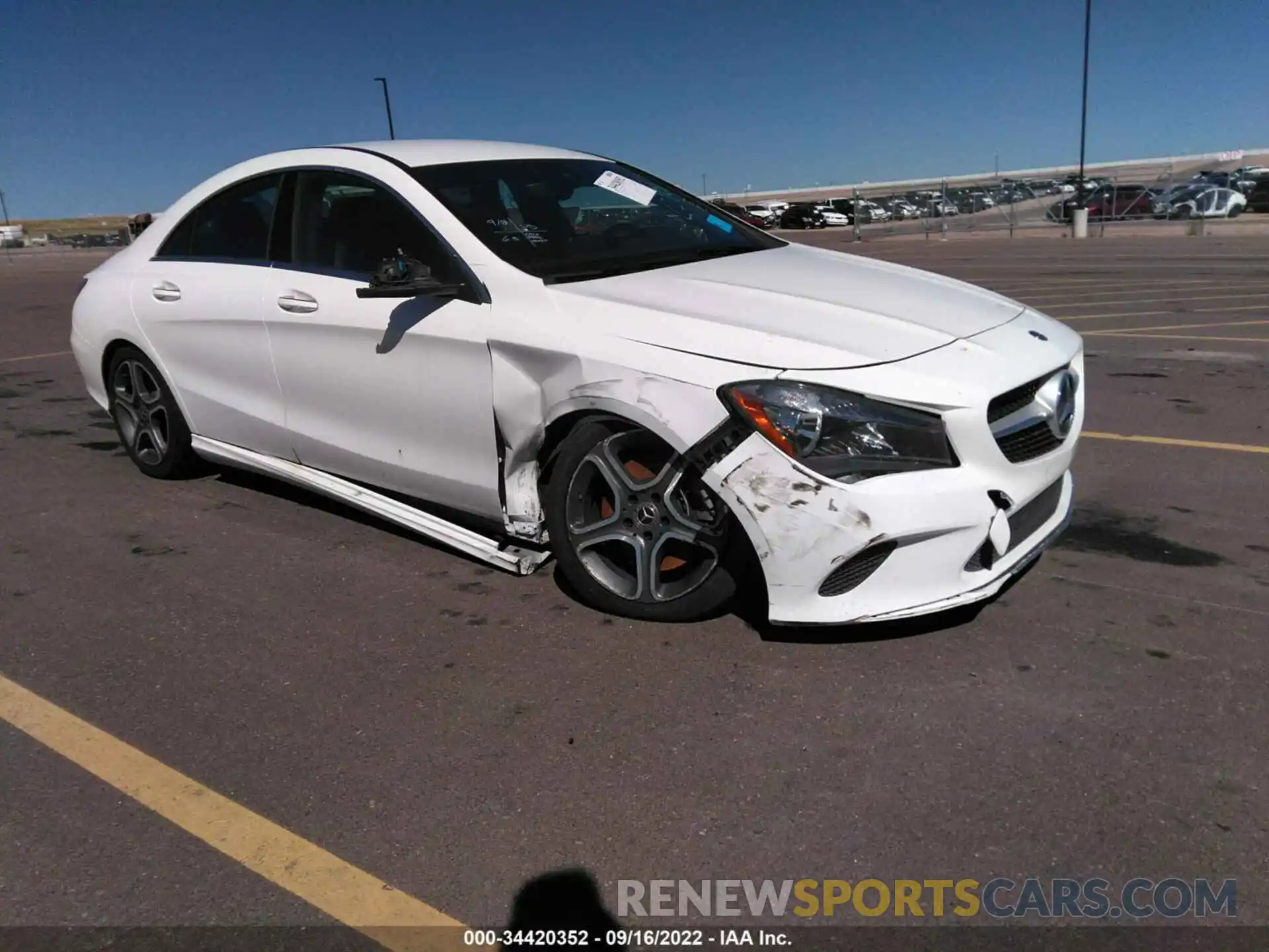 1 Photograph of a damaged car WDDSJ4GB3KN760472 MERCEDES-BENZ CLA 2019