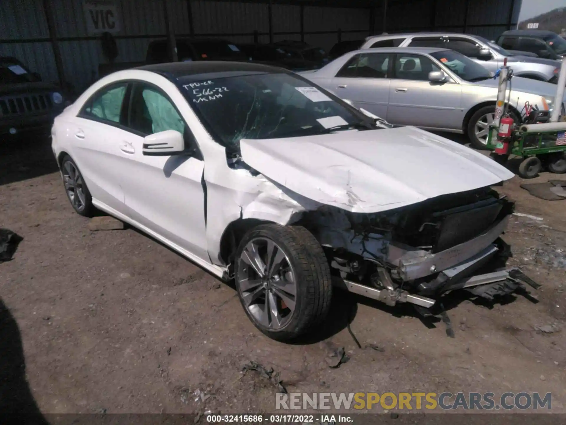 1 Photograph of a damaged car WDDSJ4GB4KN698693 MERCEDES-BENZ CLA 2019