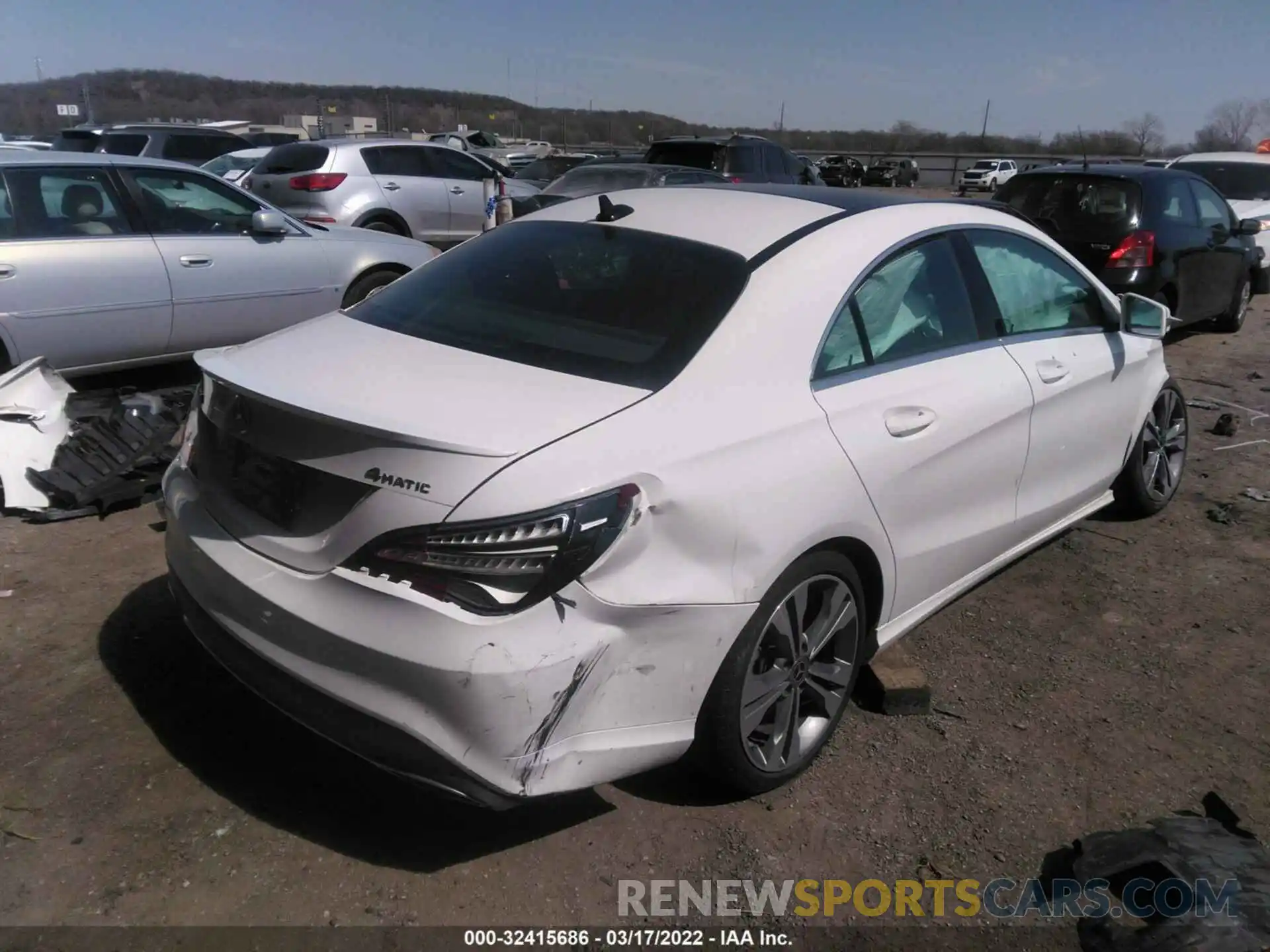 4 Photograph of a damaged car WDDSJ4GB4KN698693 MERCEDES-BENZ CLA 2019