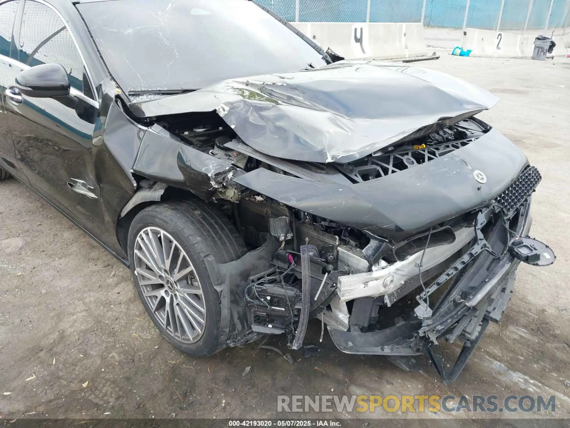 6 Photograph of a damaged car W1K5J4HB7RN456826 MERCEDES-BENZ CLA 2024