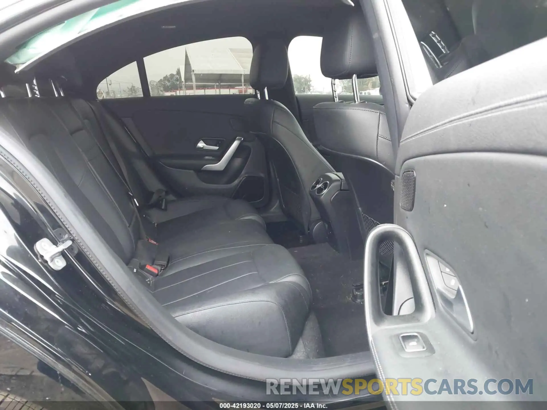8 Photograph of a damaged car W1K5J4HB7RN456826 MERCEDES-BENZ CLA 2024