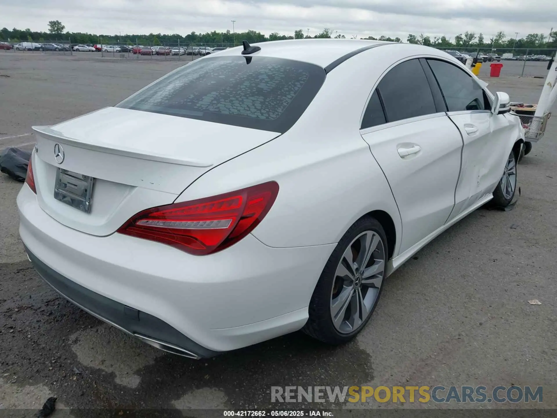 4 Photograph of a damaged car WDDSJ4EB0KN749822 MERCEDES-BENZ CLA 250 2019