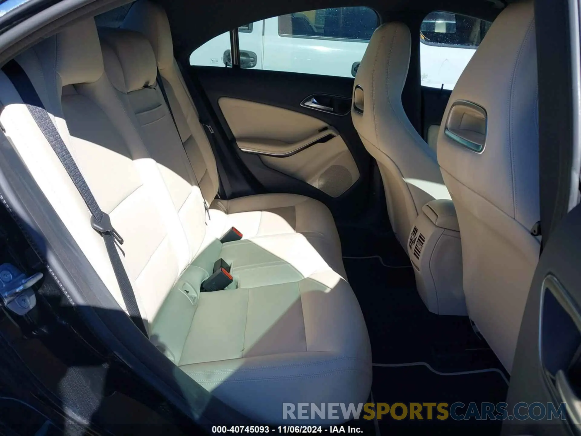 8 Photograph of a damaged car WDDSJ4EB1KN754477 MERCEDES-BENZ CLA 250 2019