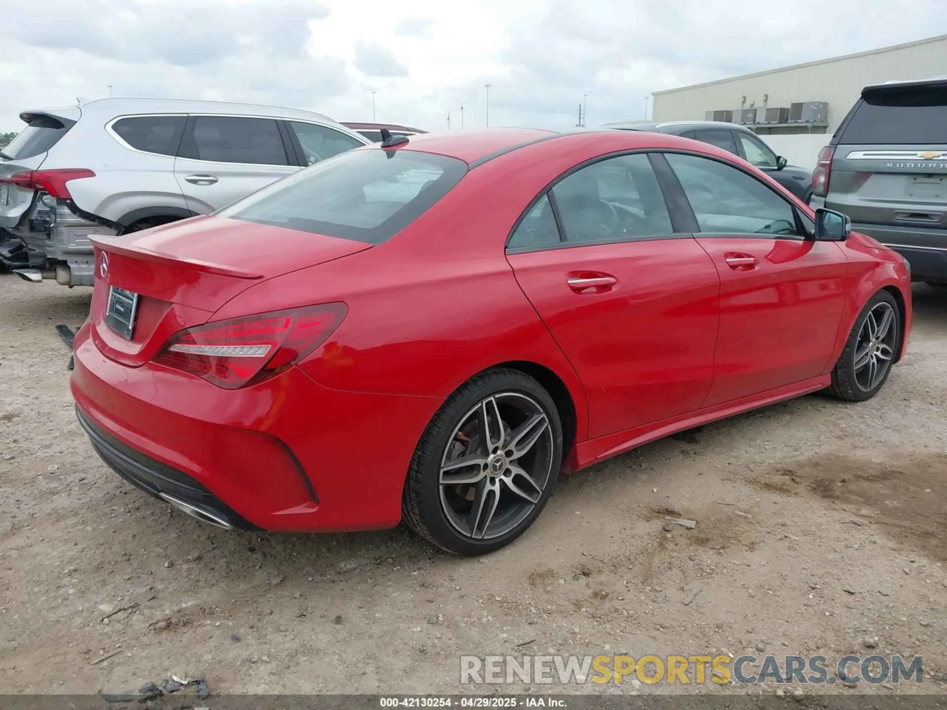 4 Photograph of a damaged car WDDSJ4EB2KN776696 MERCEDES-BENZ CLA 250 2019