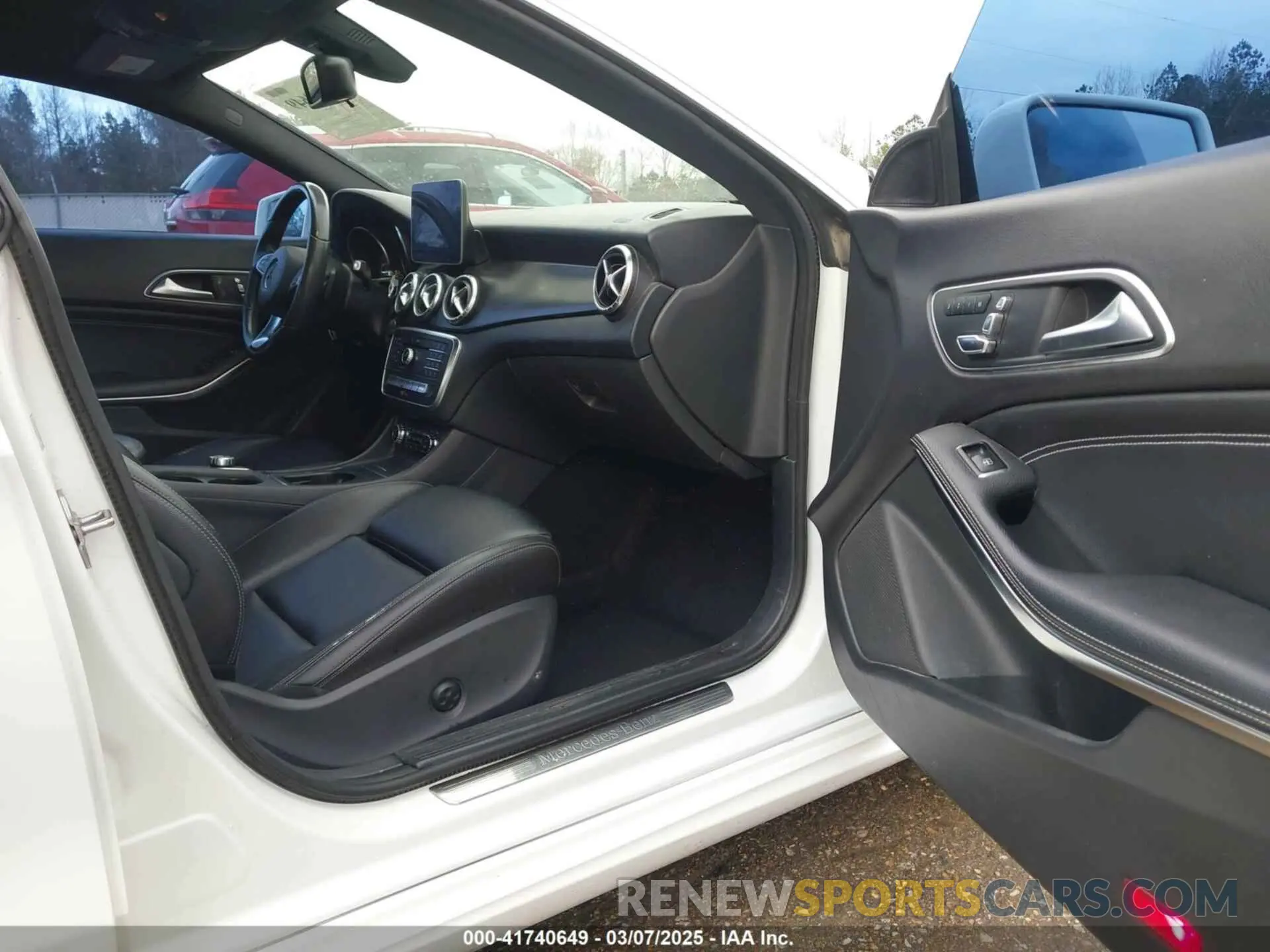 5 Photograph of a damaged car WDDSJ4EB6KN708160 MERCEDES-BENZ CLA 250 2019