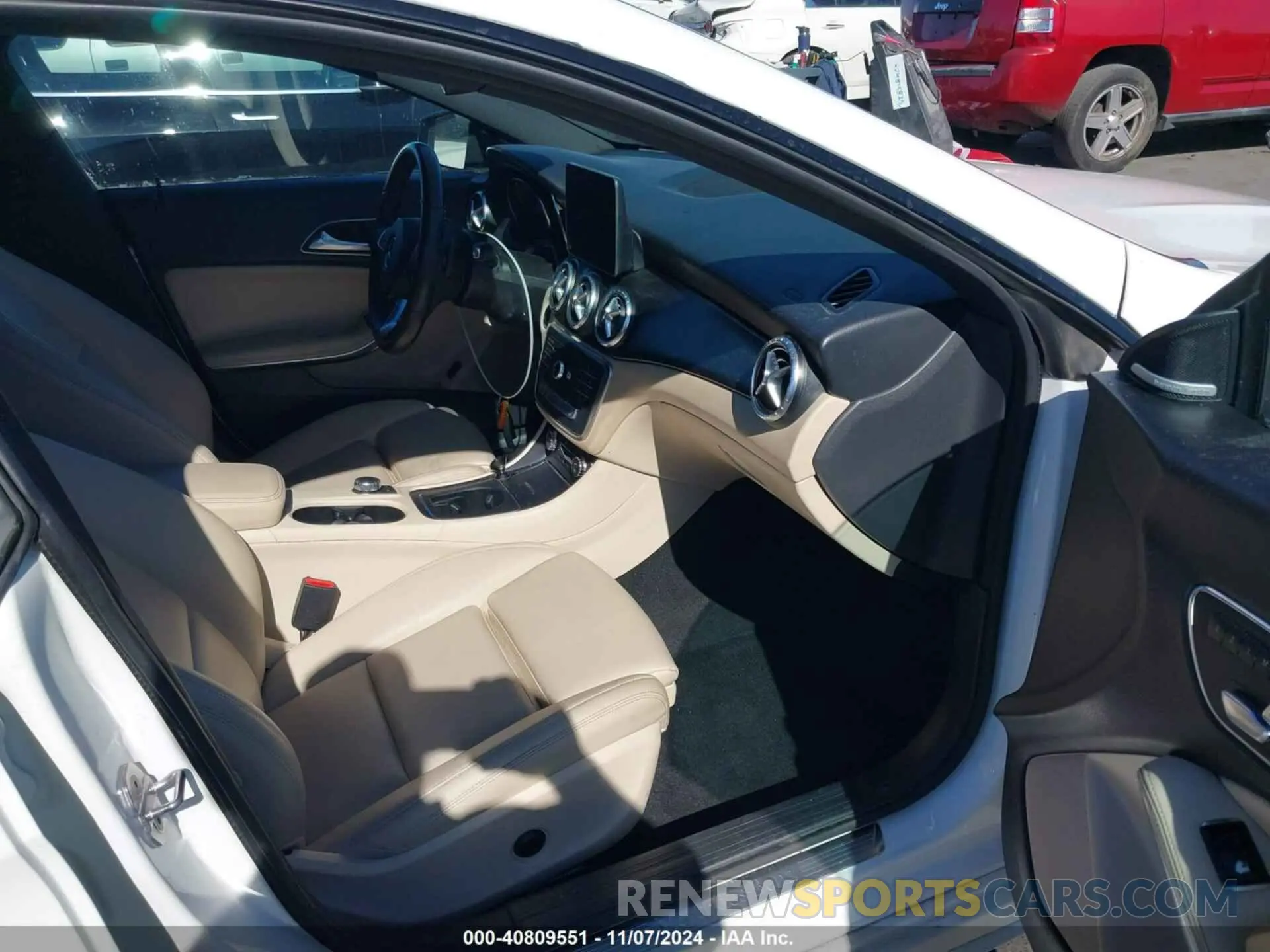 5 Photograph of a damaged car WDDSJ4EB6KN730112 MERCEDES-BENZ CLA 250 2019