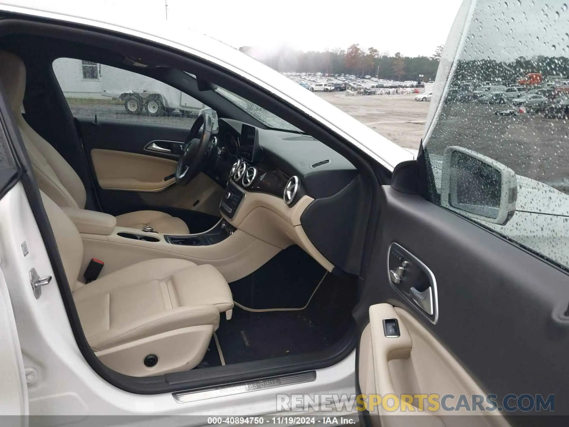 5 Photograph of a damaged car WDDSJ4EB7KN705025 MERCEDES-BENZ CLA 250 2019