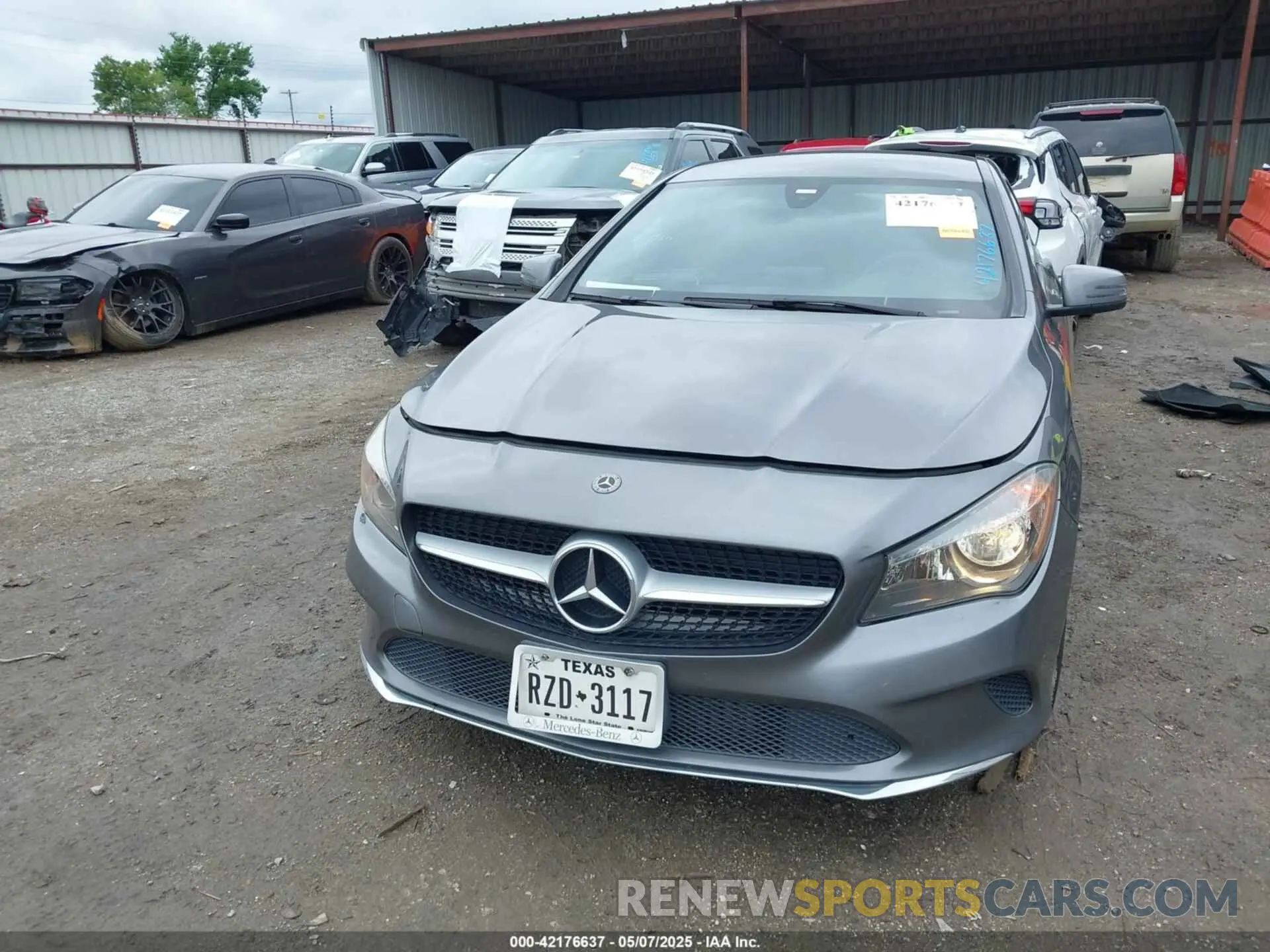 11 Photograph of a damaged car WDDSJ4EB7KN757903 MERCEDES-BENZ CLA 250 2019