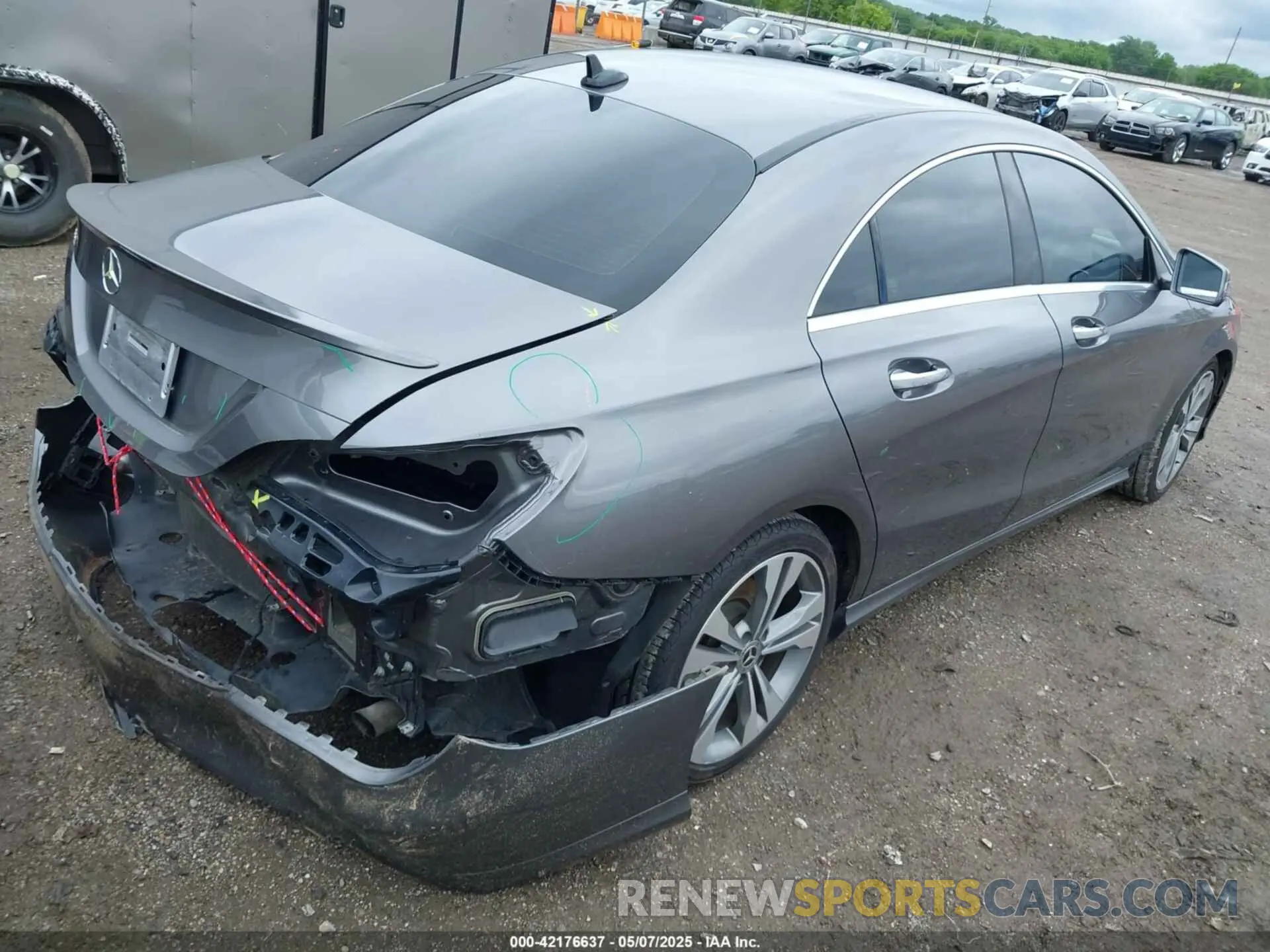 4 Photograph of a damaged car WDDSJ4EB7KN757903 MERCEDES-BENZ CLA 250 2019