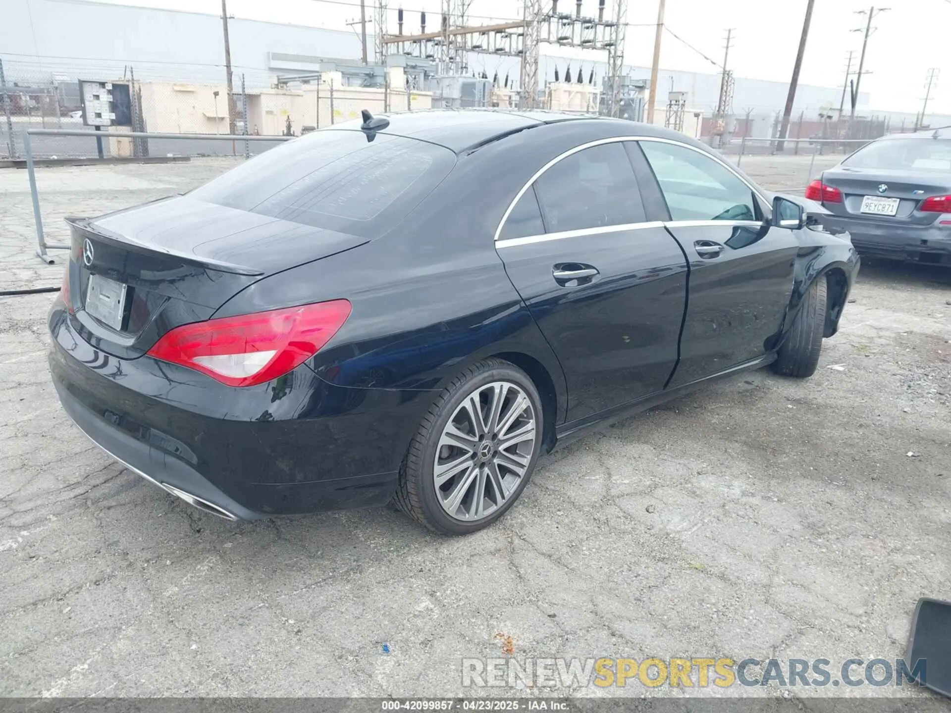 4 Photograph of a damaged car WDDSJ4EB8KN715093 MERCEDES-BENZ CLA 250 2019