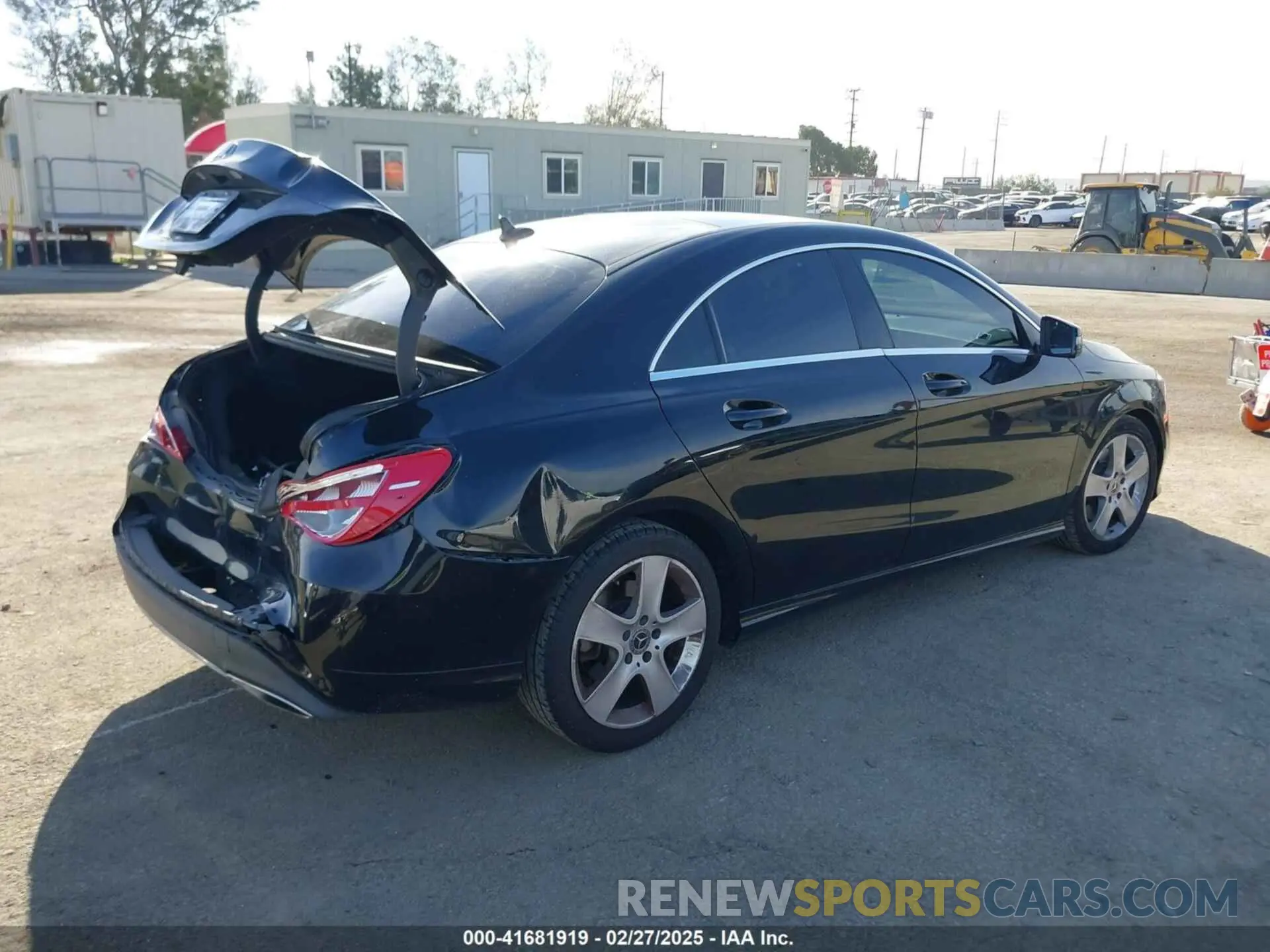4 Photograph of a damaged car WDDSJ4EB9KN700800 MERCEDES-BENZ CLA 250 2019