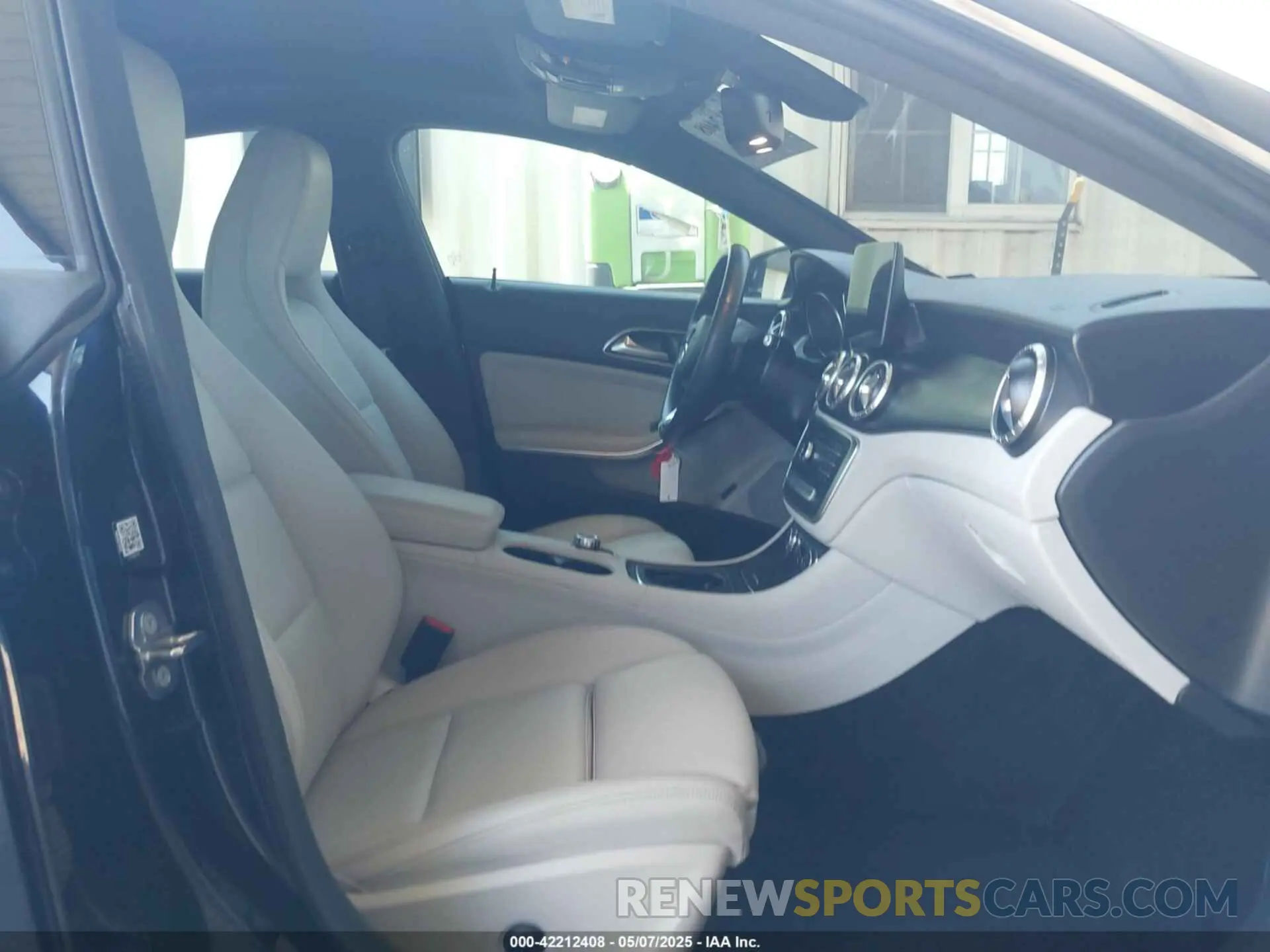 5 Photograph of a damaged car WDDSJ4EBXKN741503 MERCEDES-BENZ CLA 250 2019