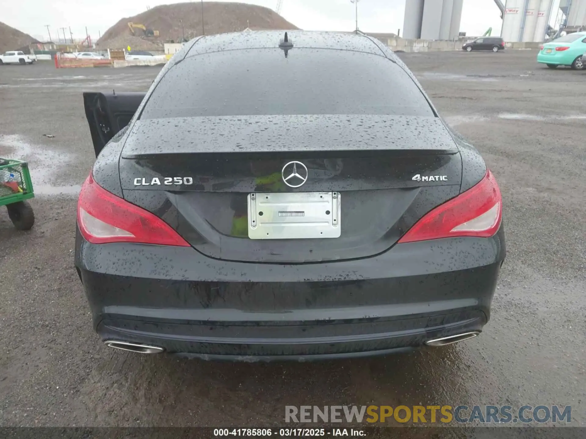 17 Photograph of a damaged car WDDSJ4GB3KN699561 MERCEDES-BENZ CLA 250 2019
