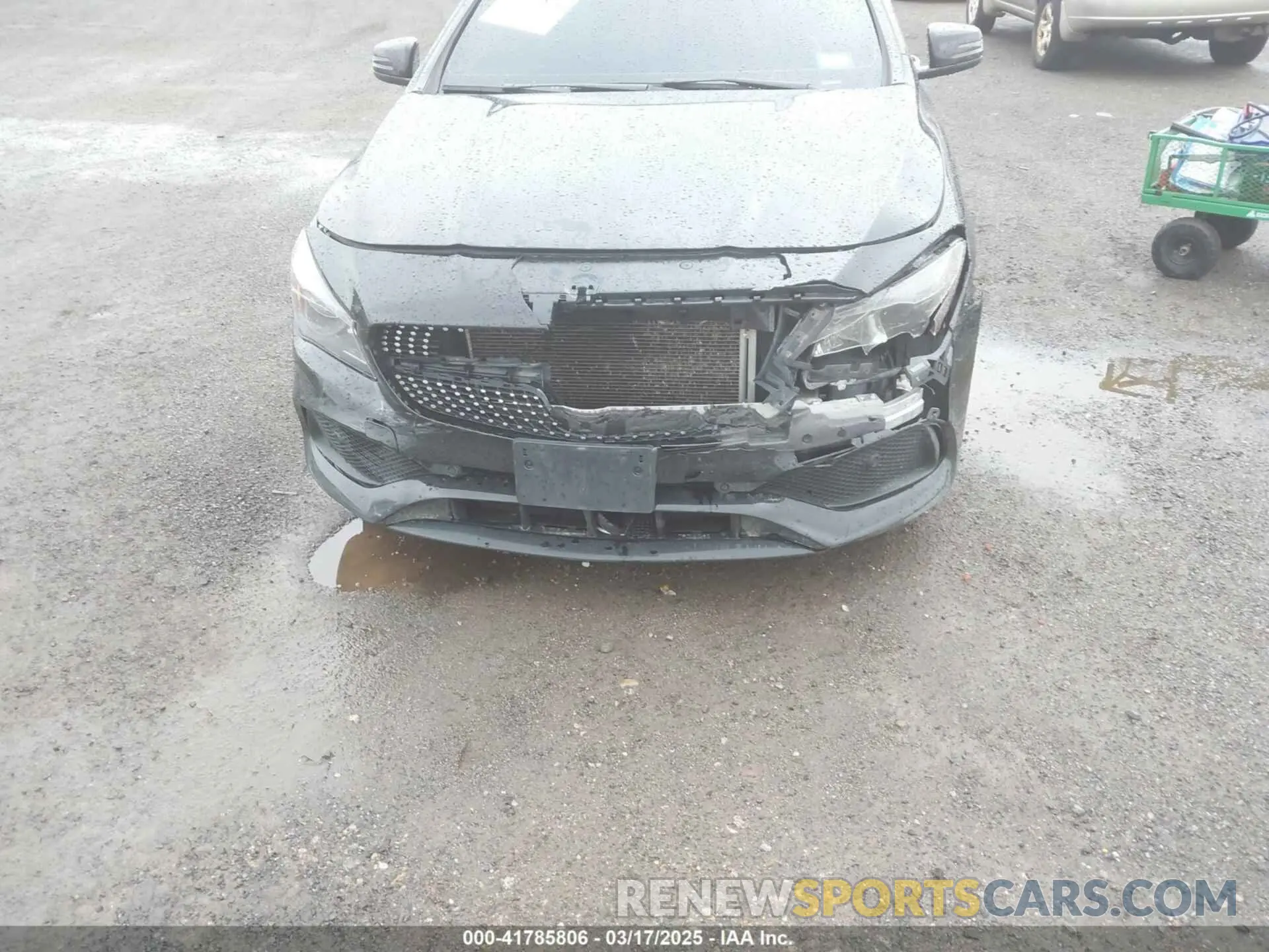 18 Photograph of a damaged car WDDSJ4GB3KN699561 MERCEDES-BENZ CLA 250 2019