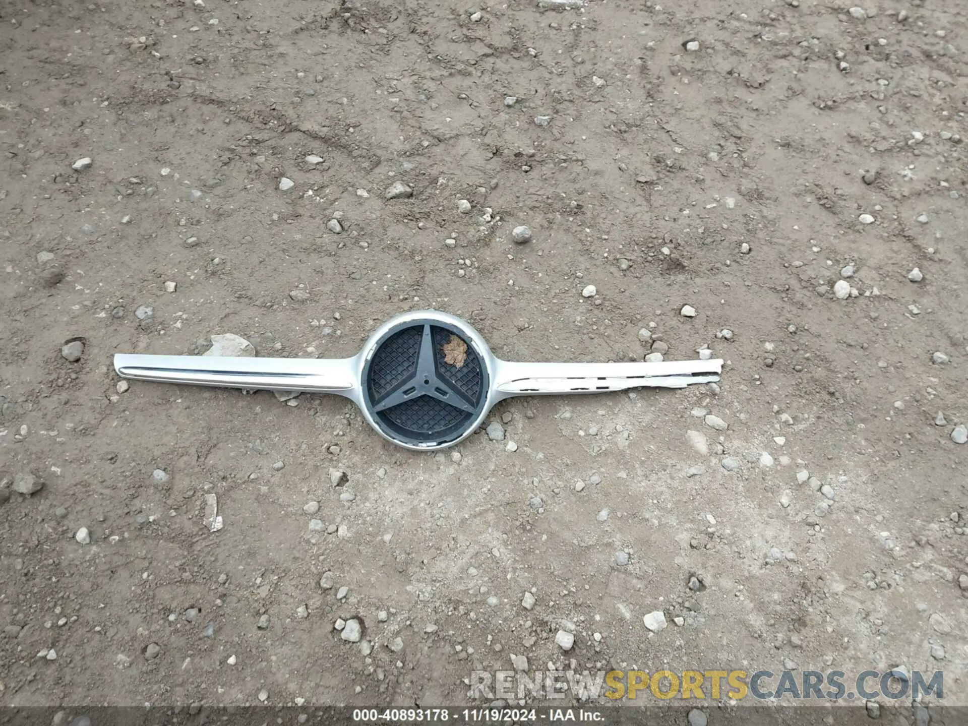 12 Photograph of a damaged car WDDSJ4GB3KN763954 MERCEDES-BENZ CLA 250 2019